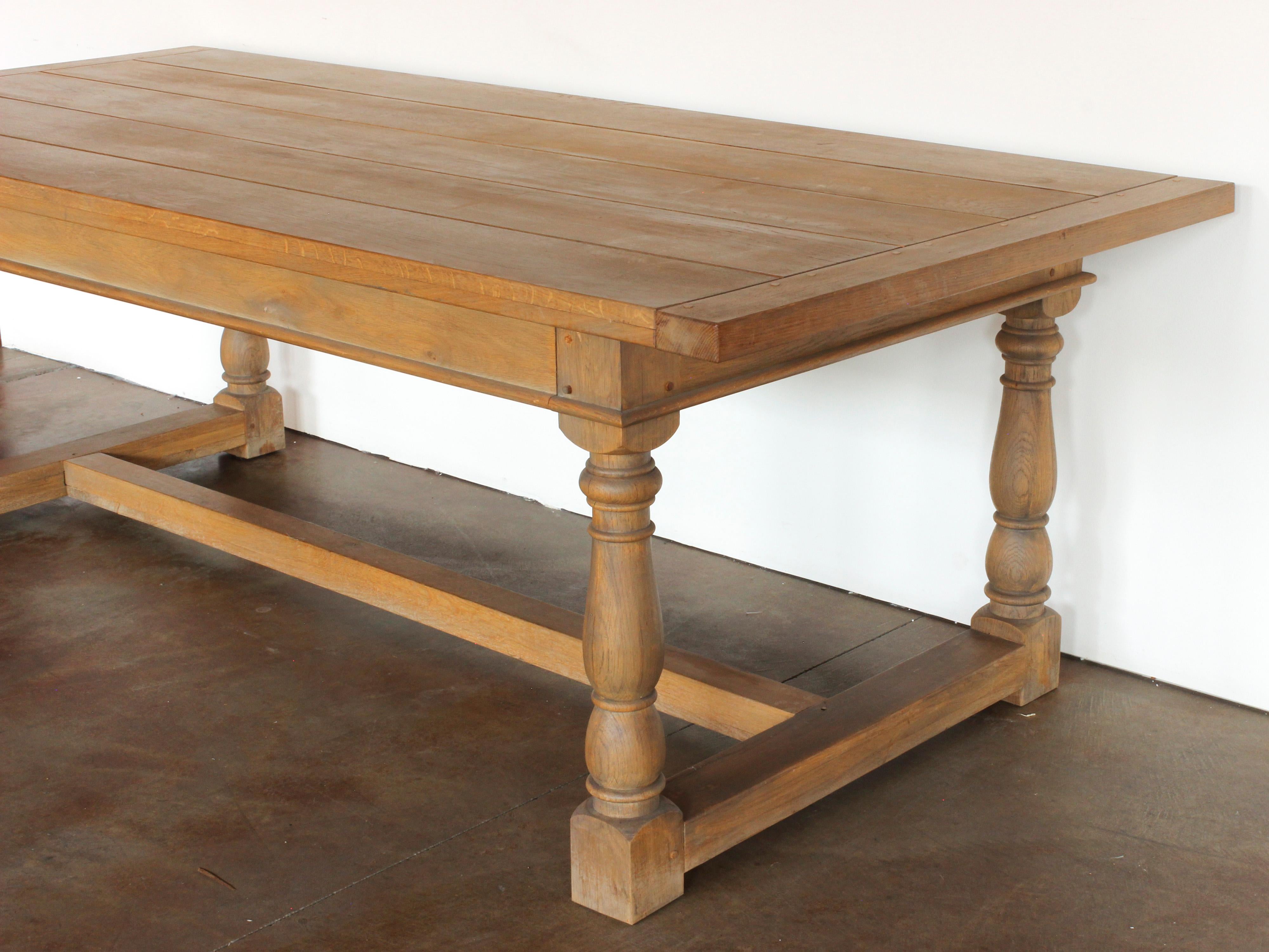 Large Custom Oak Plank-Top Dining Table with Carved Spindle Legs and Stretchers In Good Condition In Chicago, IL
