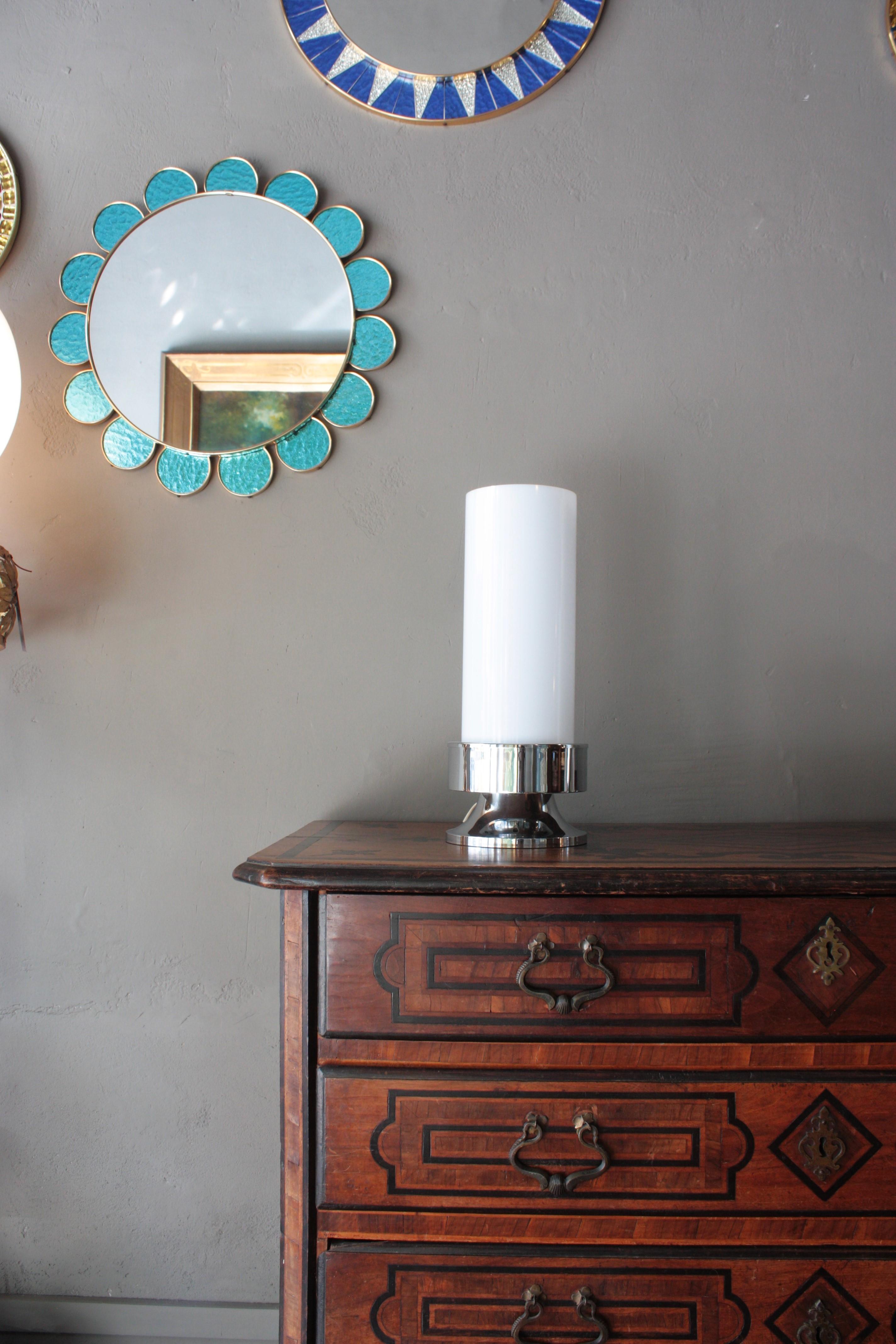 Grande lampe de table à cylindre avec base en acier chromé, Italie 1960 en vente 1