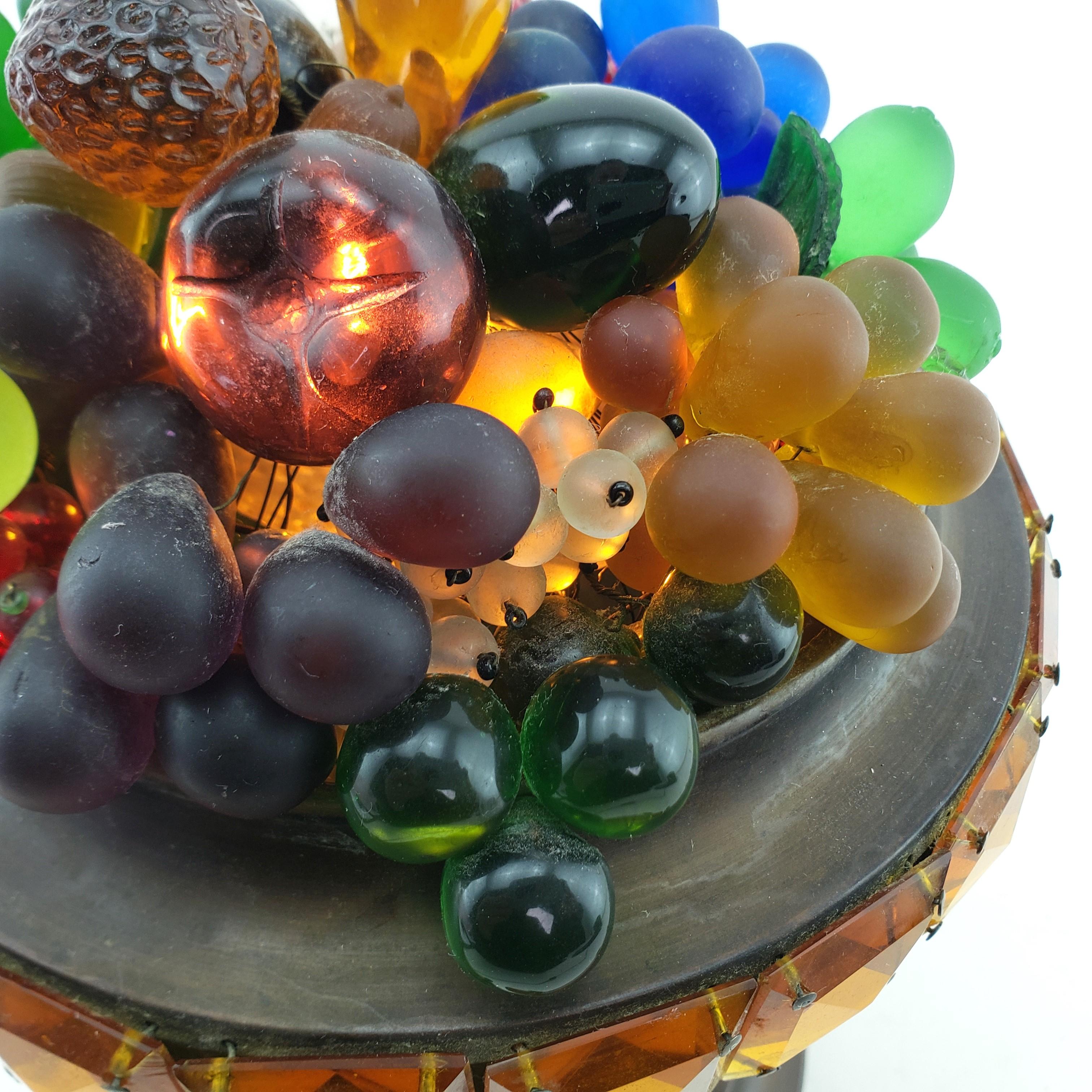 Grande lampe ou lampe d'appoint en verre représentant un panier de fruits en République tchèque sur base colonnée en vente 8