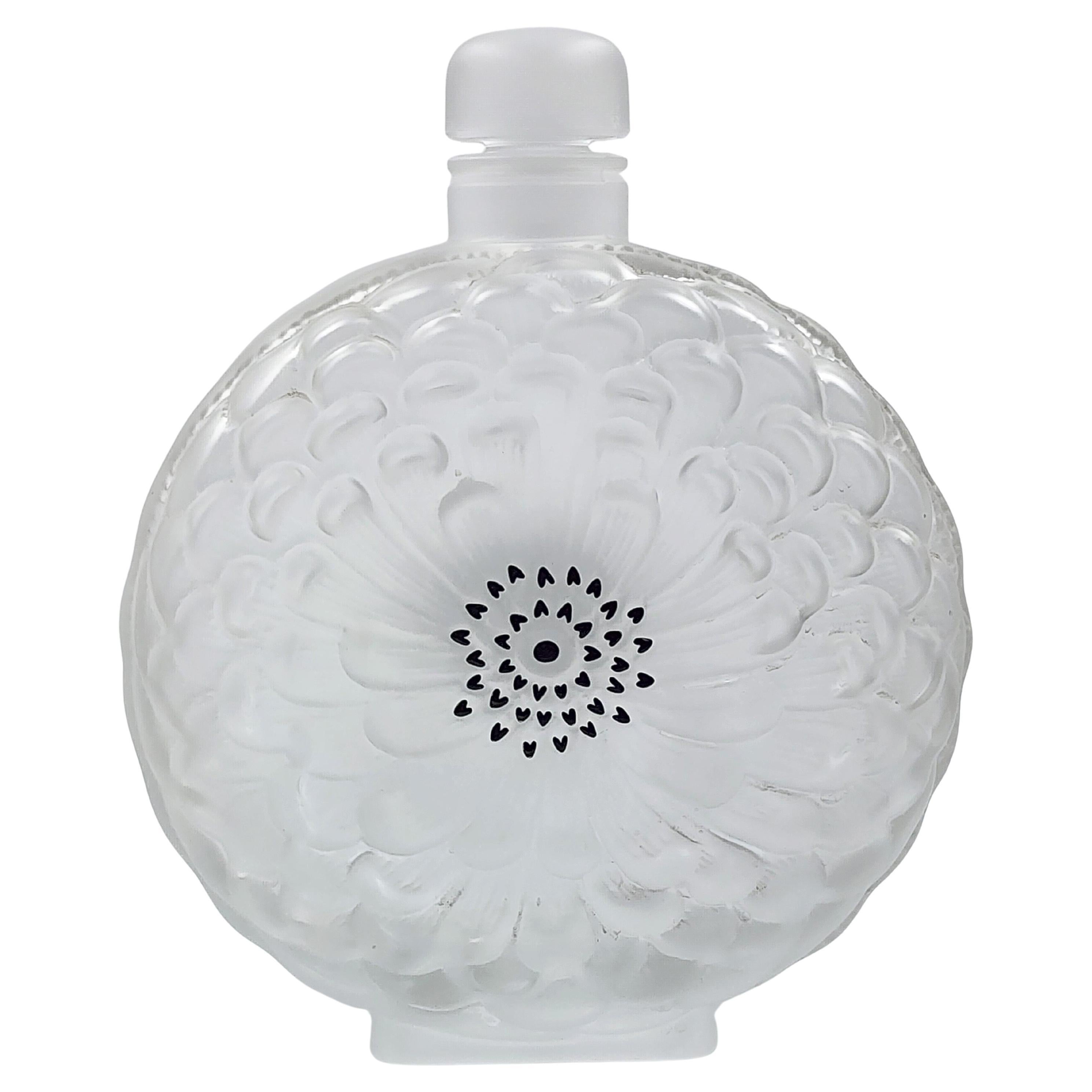 Large "Dahlia" Bottle, France, René Lalique 1930s