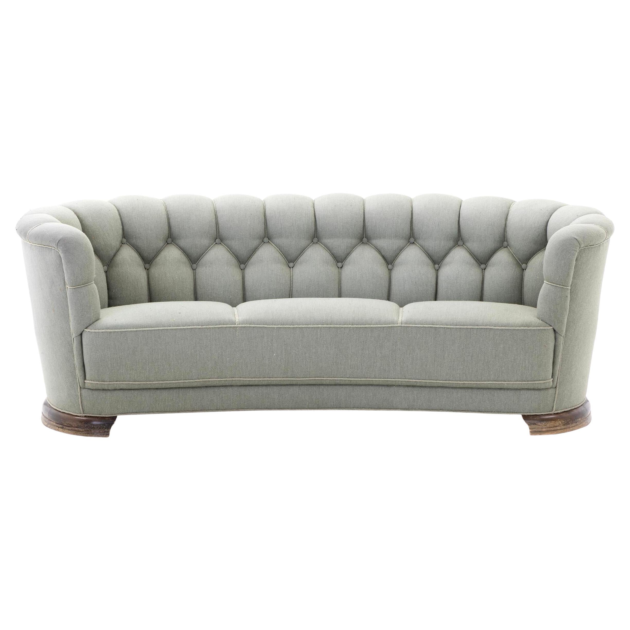 Grand canapé danois 1940's Banana Form Curved Sofa