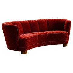 Grande divano danese anni
40 a forma di banana curvo Grande divano danese anni
40 a forma di banana curvo