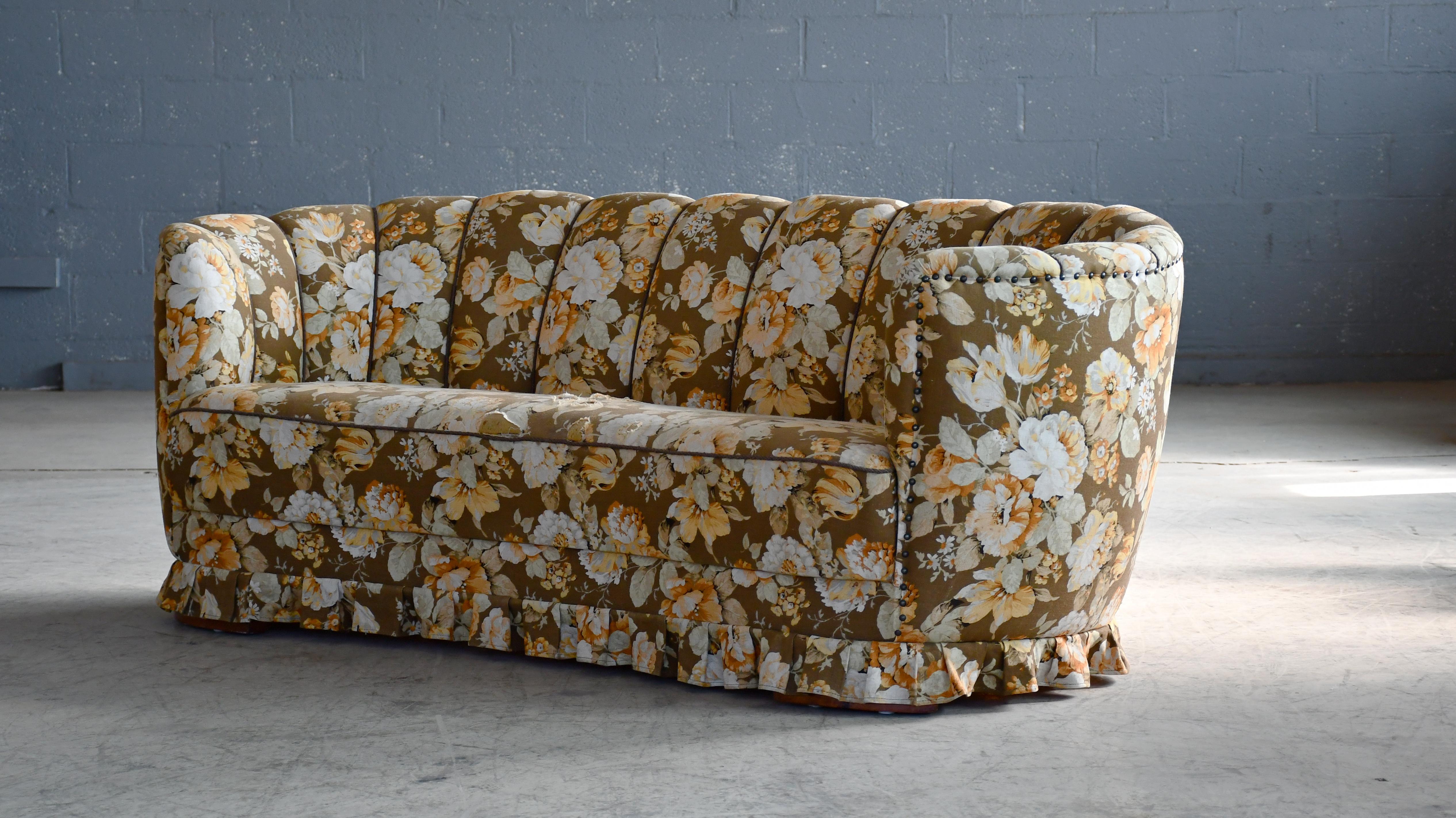 Large Danish 1940s Banana Shaped Curved Sofa Floral Fabric In Good Condition In Bridgeport, CT