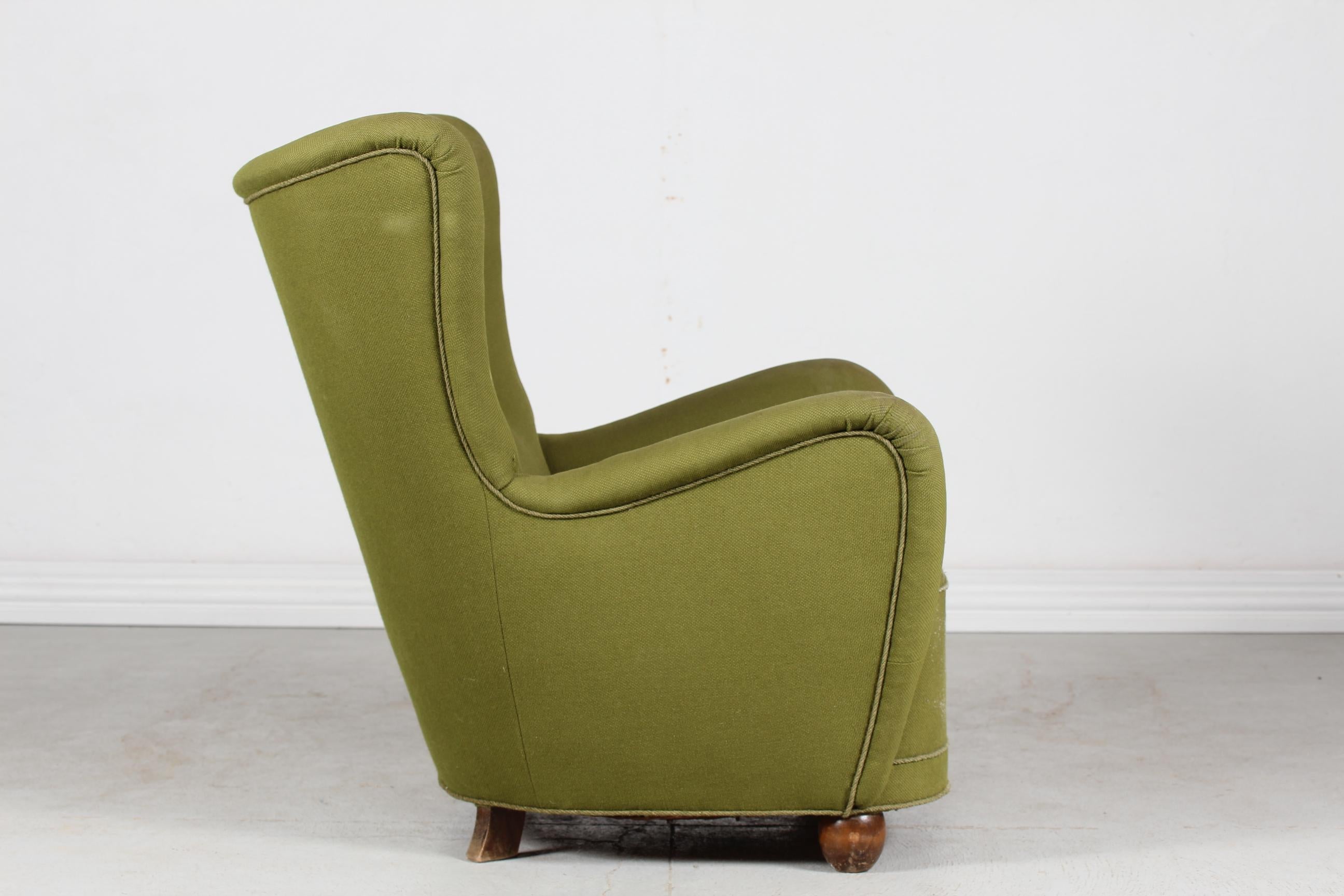Mid-20th Century Large Danish Art Deco Lounge Chair Fritz Hansen Style, 1940s for Reupholstery