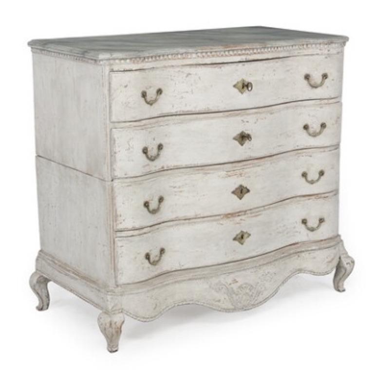 Large Danish Baroque Transition Louis XVI Chest of Drawers, Late 18th Century In Good Condition In Virum, DK