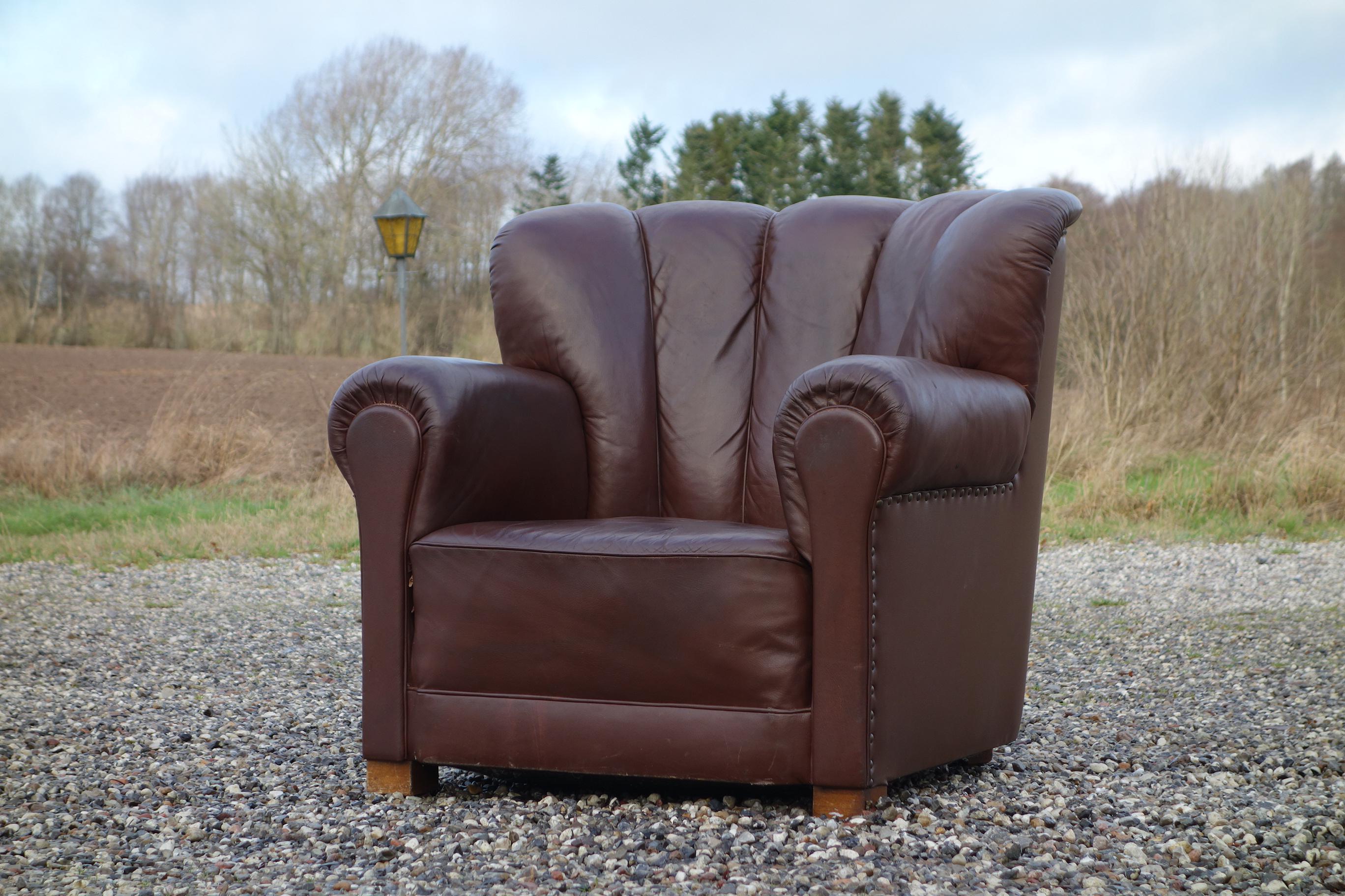 Large Danish Cabinetmaker Chair from the 1940s in Beautiful Patinated Leather 3