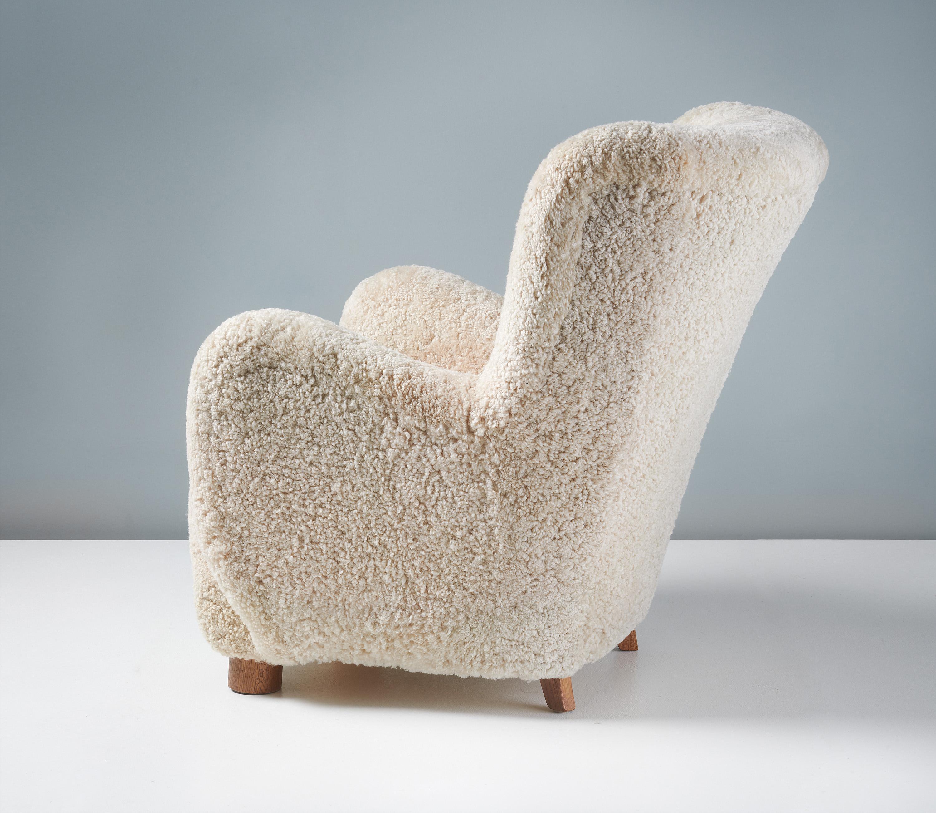 Mid-20th Century Large Danish Cabinetmaker Sheepskin Lounge Chair, c1940s For Sale