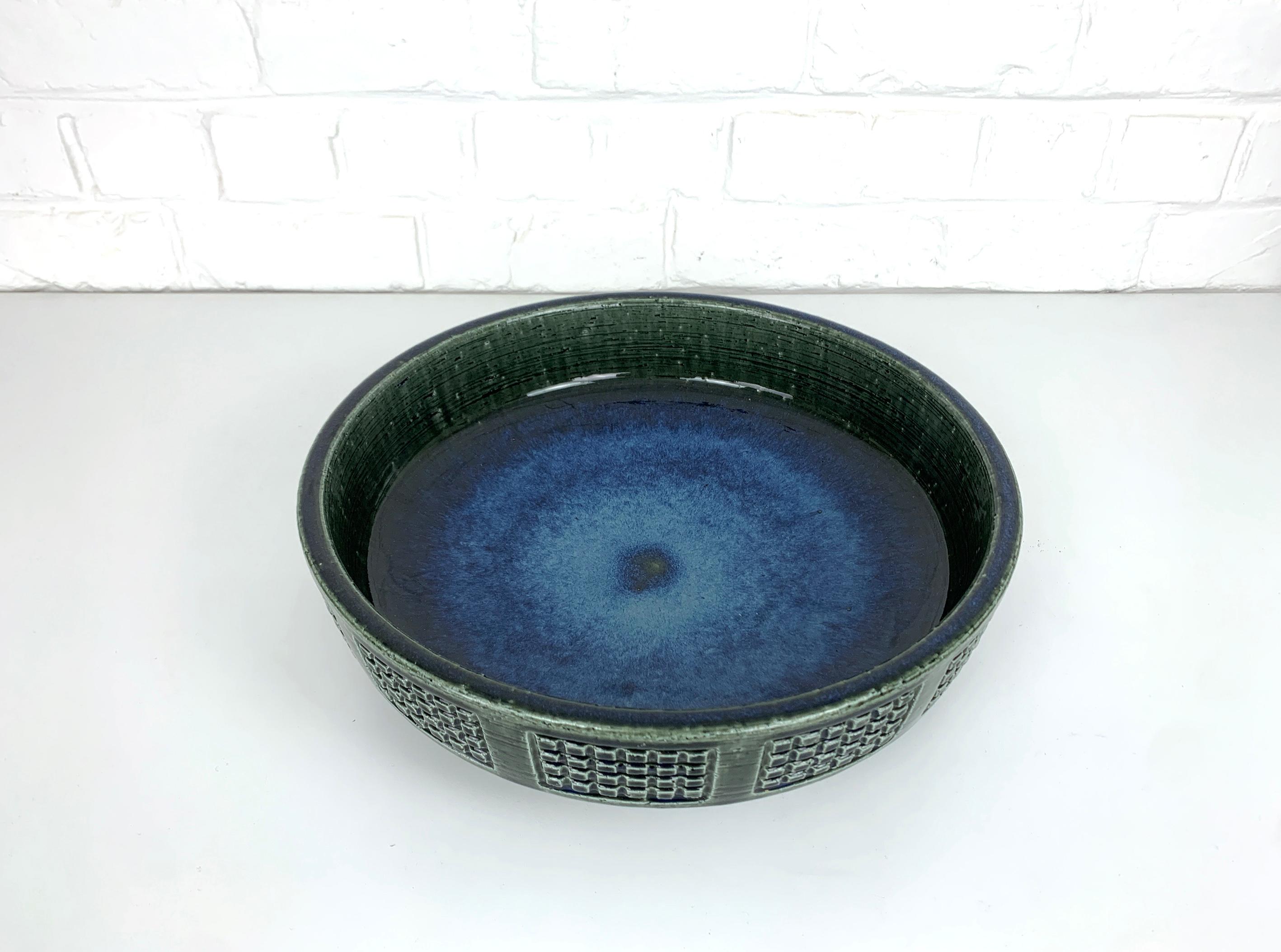 Large ceramic vide-poche or bowl, 13