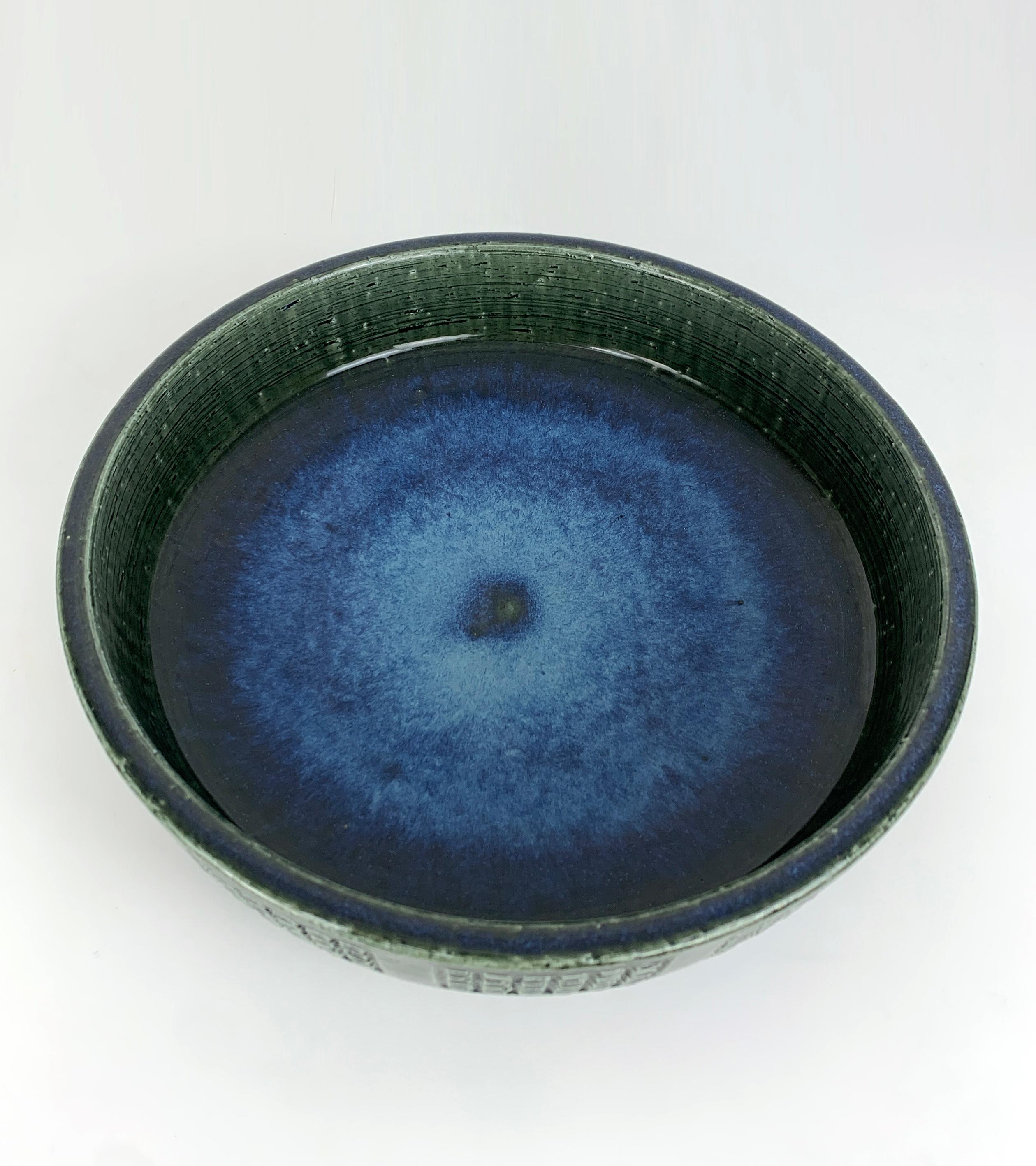 Hand-Crafted Large danish Ceramic Bowl Palshus Denmark Per & Annelise Linnemann-Schmidt For Sale