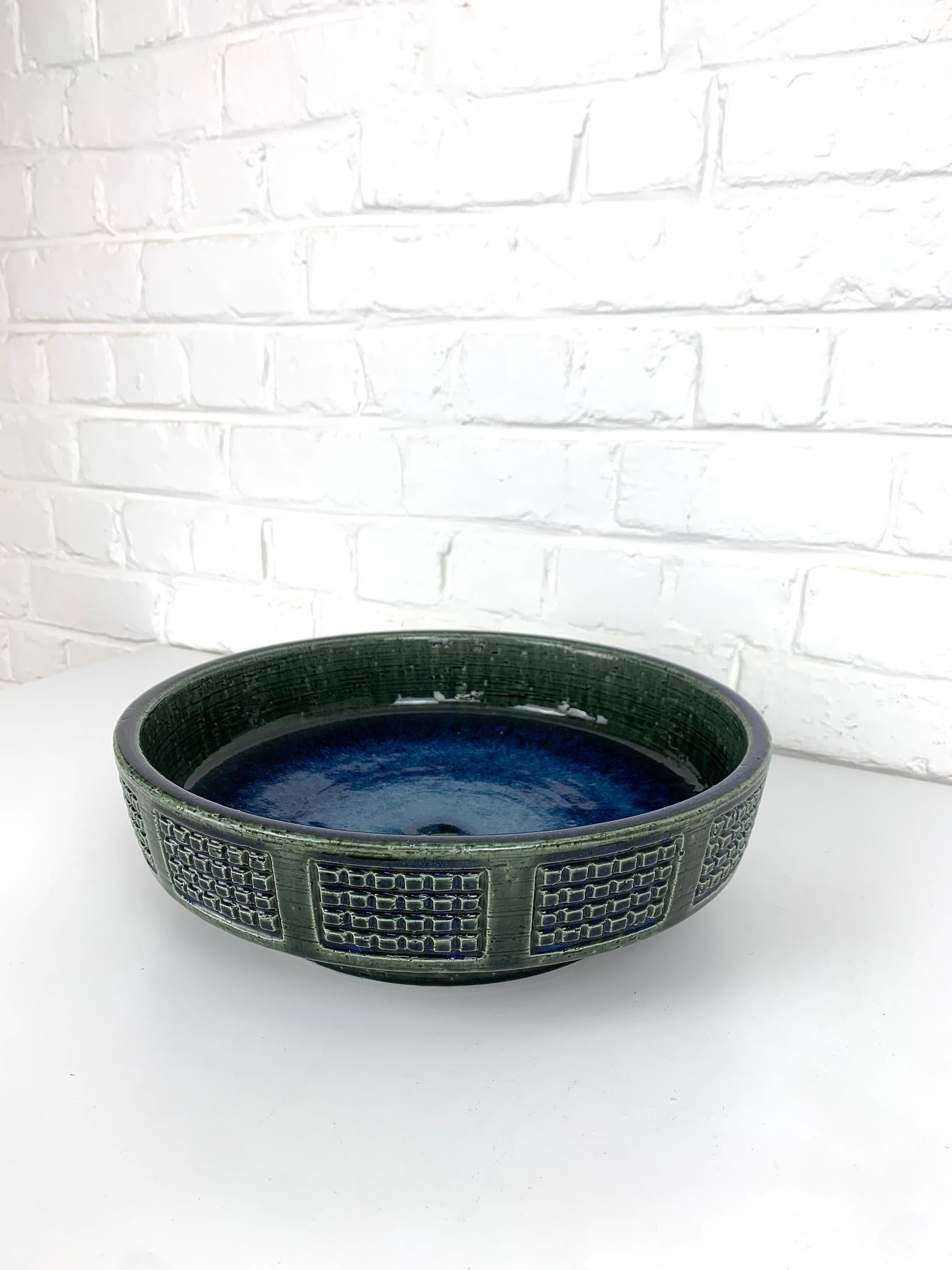 20th Century Large danish Ceramic Bowl Palshus Denmark Per & Annelise Linnemann-Schmidt For Sale