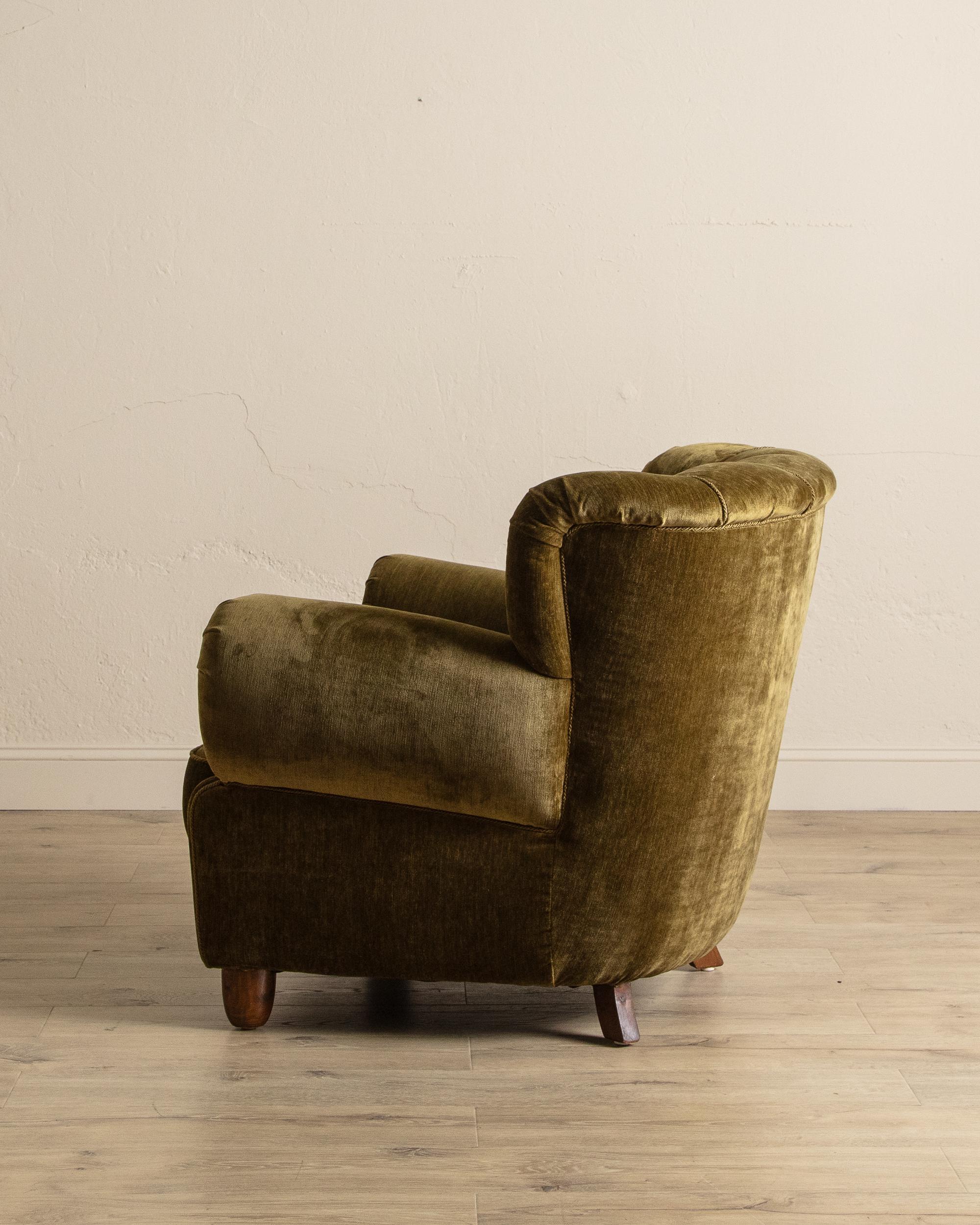 Large Danish Club Chair In Marled Olive Velvet, Denmark, 1940'S For Sale 1