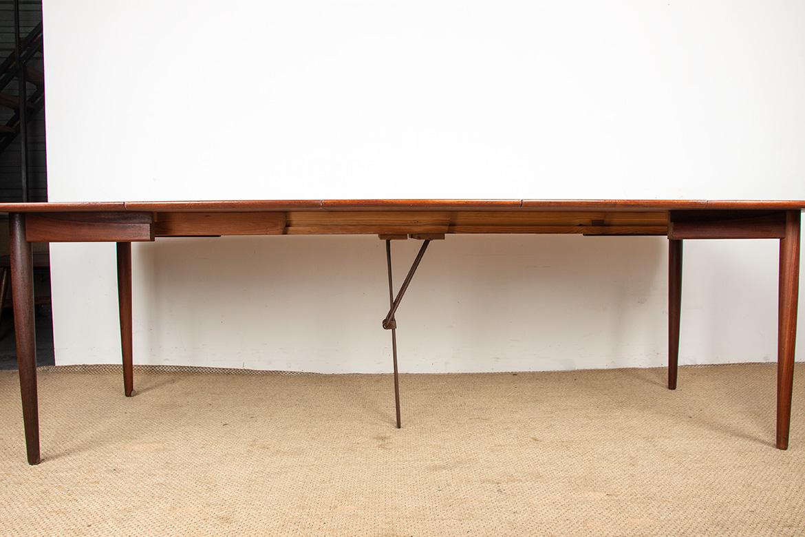 Large Danish Extendable Dining Table, 260 cm, in Teak by Henry Walter Klein 1960 For Sale 6