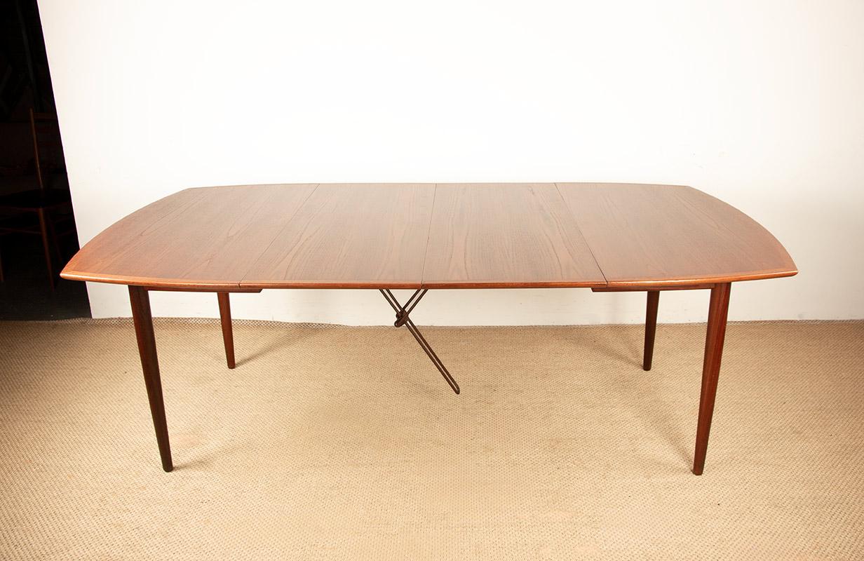 Large Danish Extendable Dining Table, 260 cm, in Teak by Henry Walter Klein 1960 For Sale 8