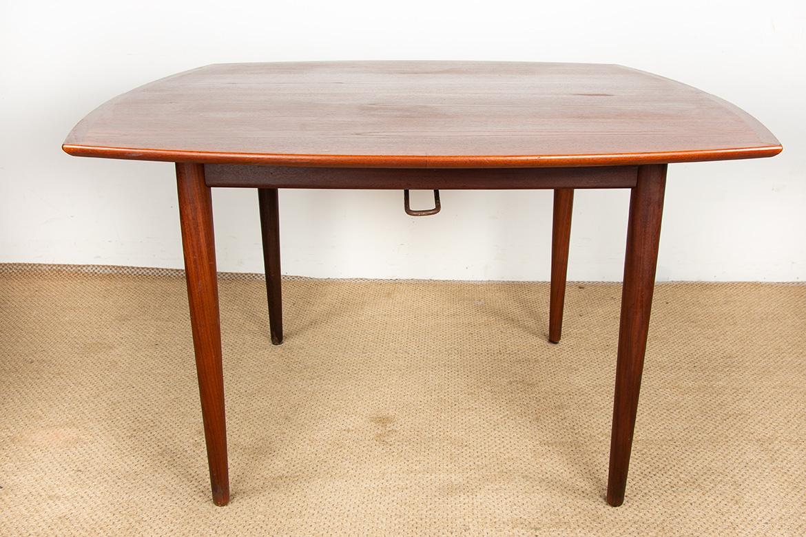 Large Danish Extendable Dining Table, 260 cm, in Teak by Henry Walter Klein 1960 For Sale 1