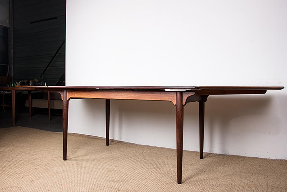 Gran mesa de comedor extensible danesa de palisandro, modelo 54 de Gunni Omann 1960. en venta 8
