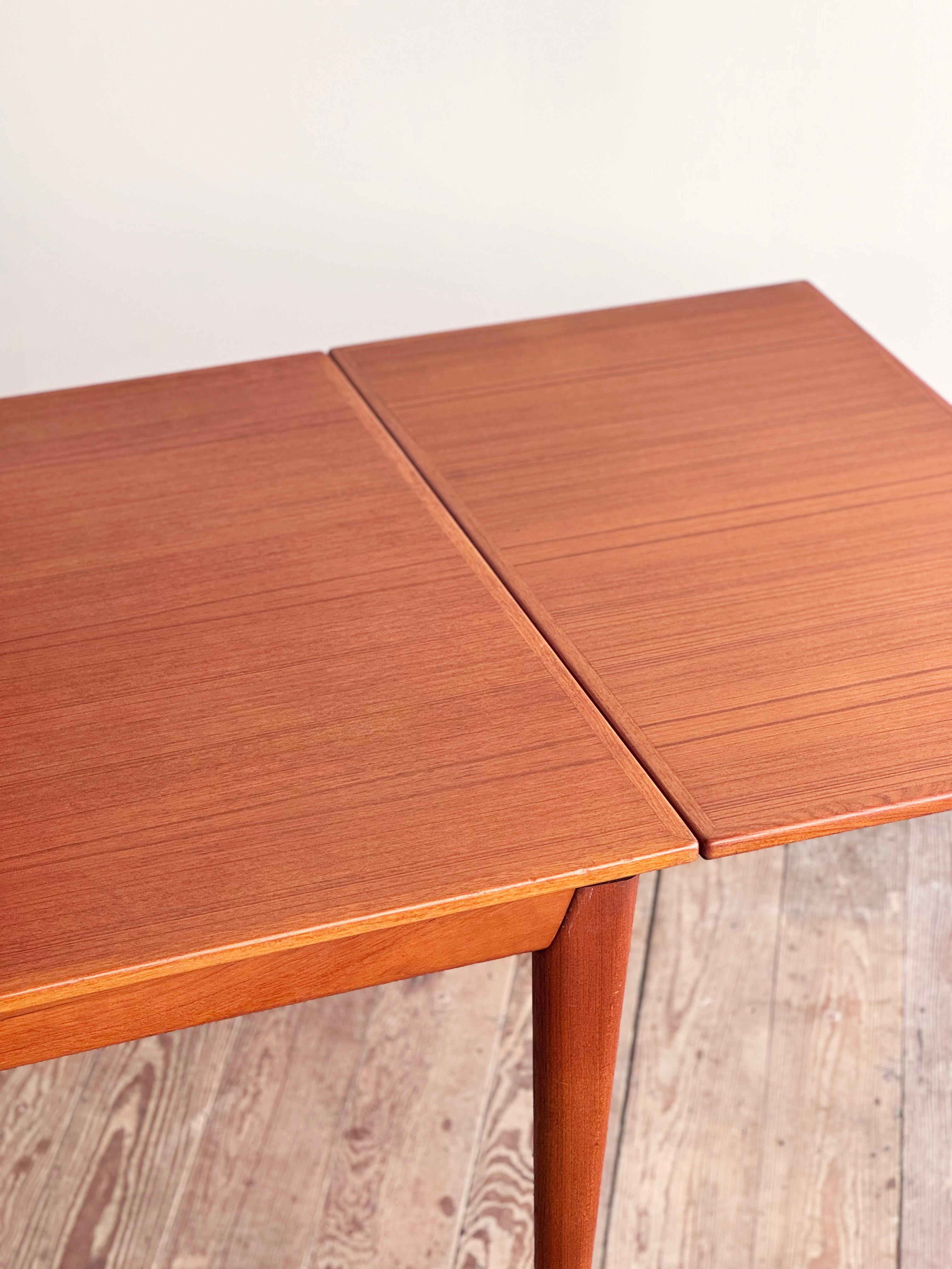 Large Danish Extendable Dining Table in Teak by Niels O. Møller for J.L. Møller For Sale 8