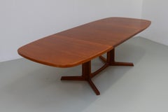 Großer dänischer ausziehbarer Teak-Esstisch von Gudme Møbelfabrik, 1960er Jahre.