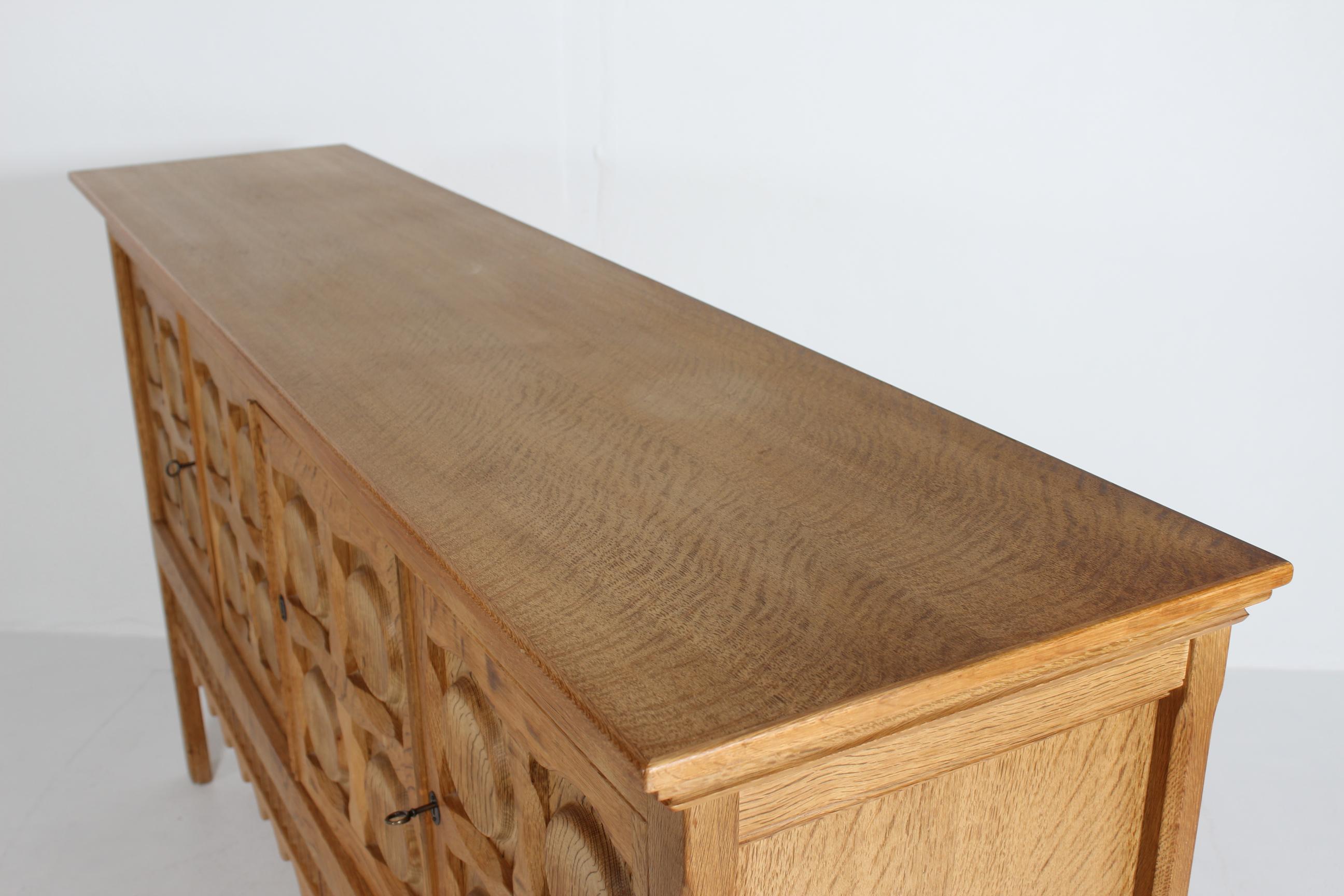 Large Danish Henning Kjærnulf Sideboard Oak with 4 Doors Brutalist Style 1970s For Sale 8