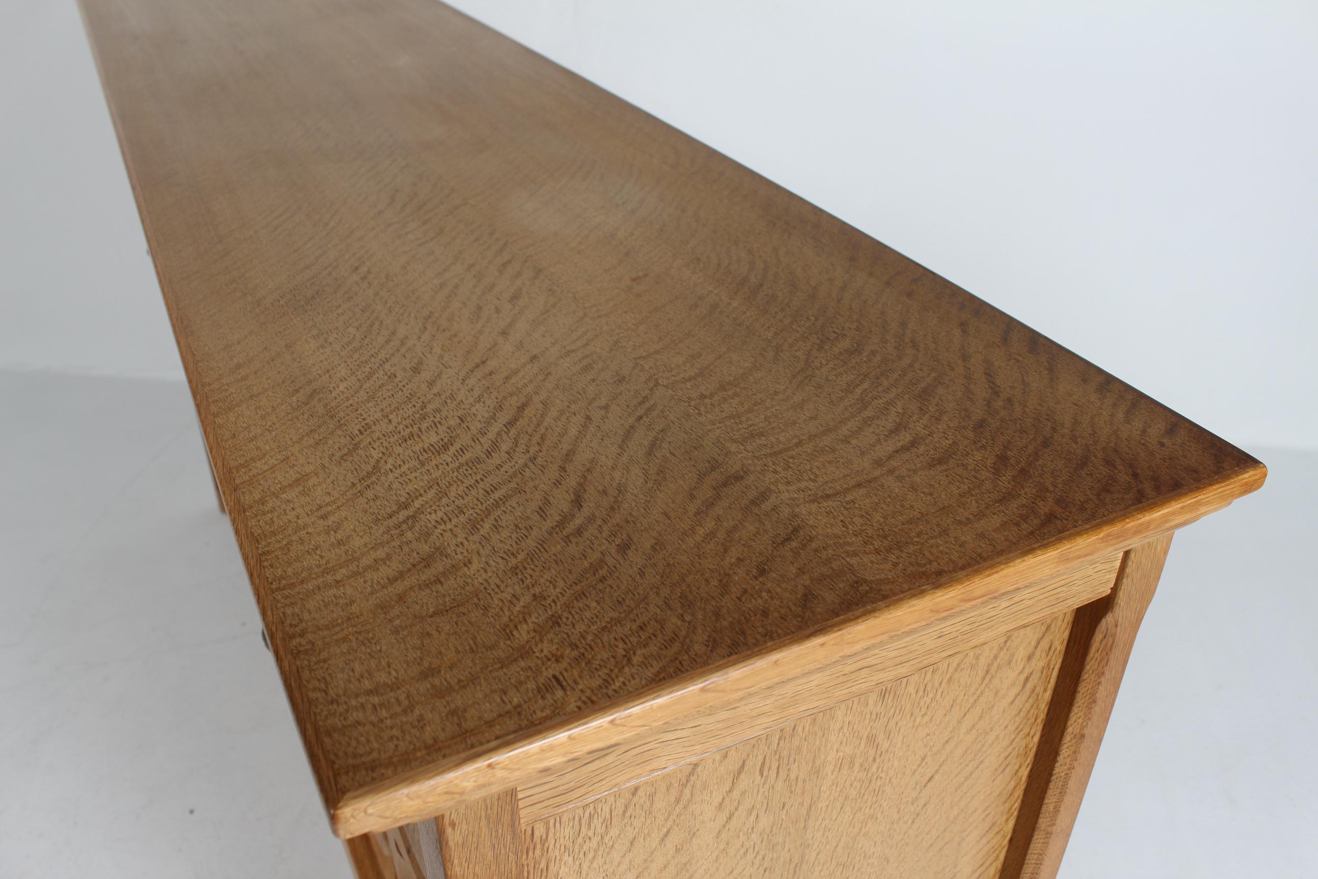 Large Danish Henning Kjærnulf Sideboard Oak with 4 Doors Brutalist Style 1970s For Sale 10