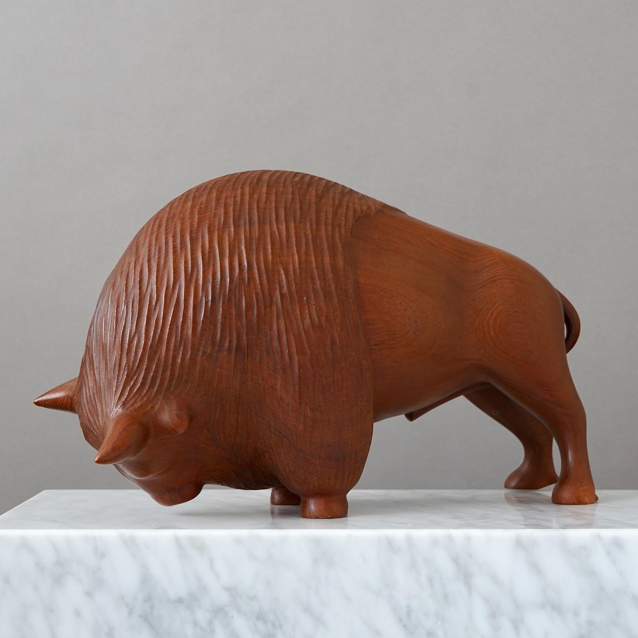 Large Danish Mid-Century Carved Teakwood Bison, 1950s. In Excellent Condition For Sale In Malmö, SE