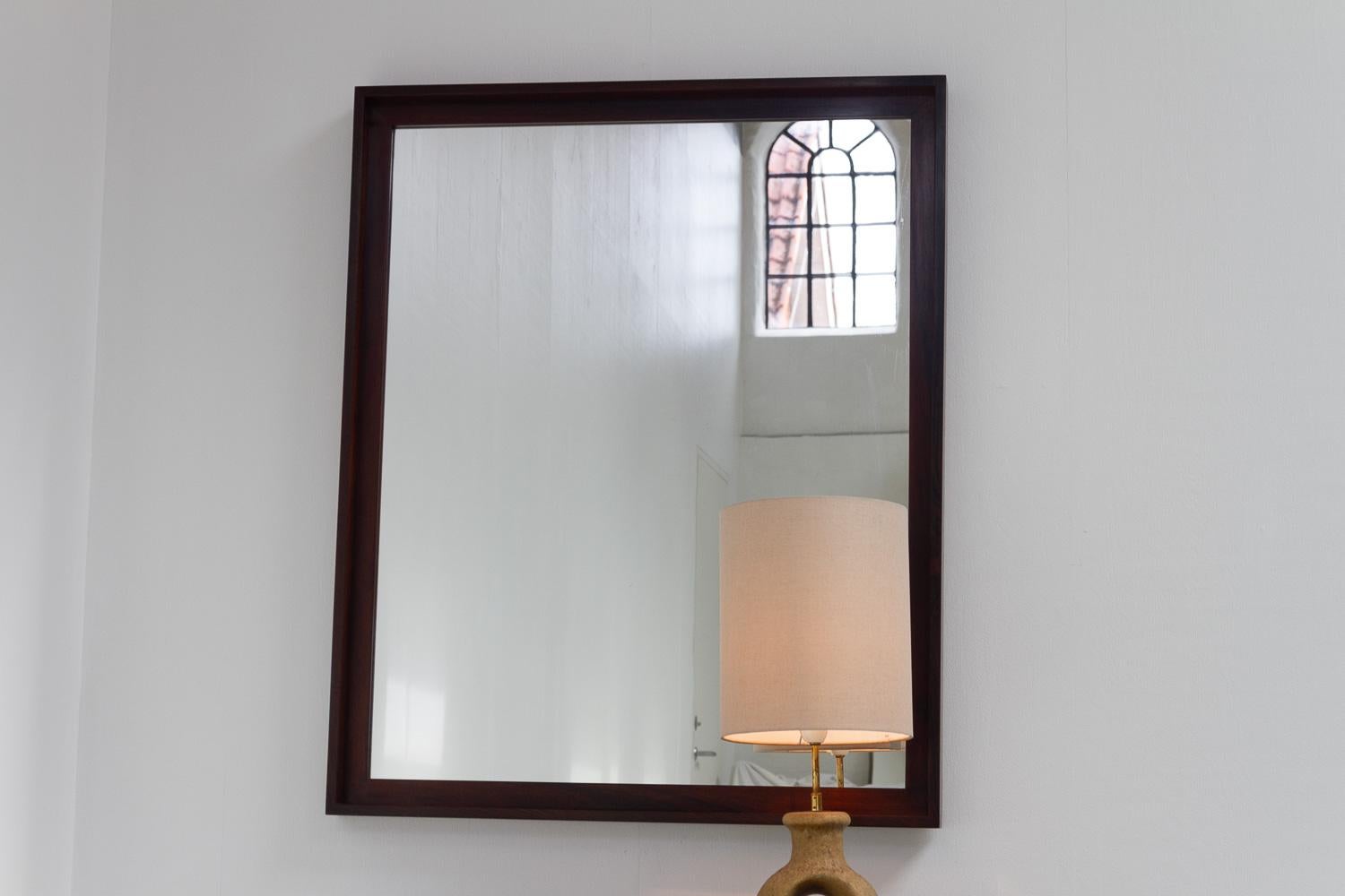 Grand miroir danois en bois de rose moderne du milieu du siècle, années 1960. en vente 9