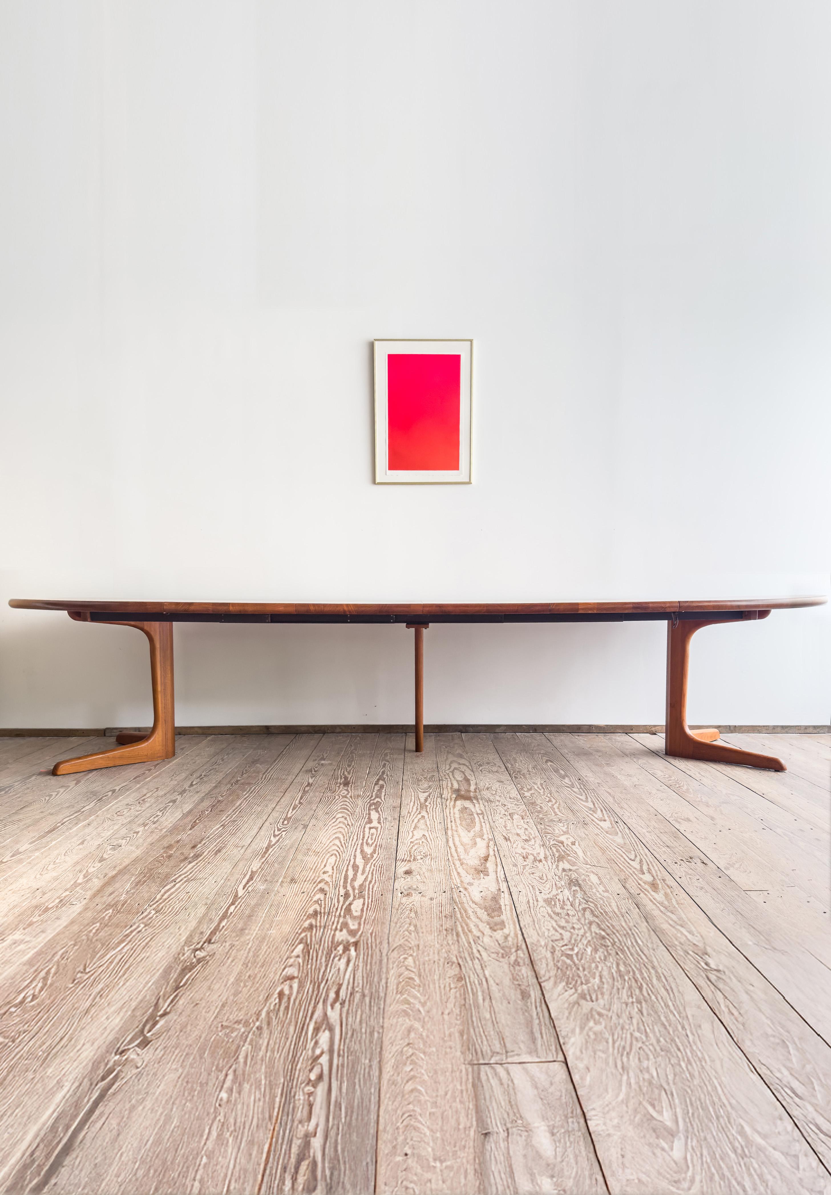 Large Danish Mid-Century Oval Dining Table in Teak, Extendable, Denmark, 1960s For Sale 3