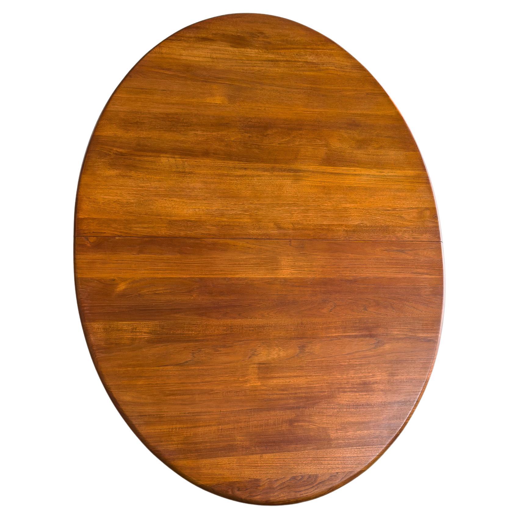 Großer dänischer ovaler Esstisch aus der Mitte des Jahrhunderts in Teak, ausziehbar, Dänemark, 1960er Jahre