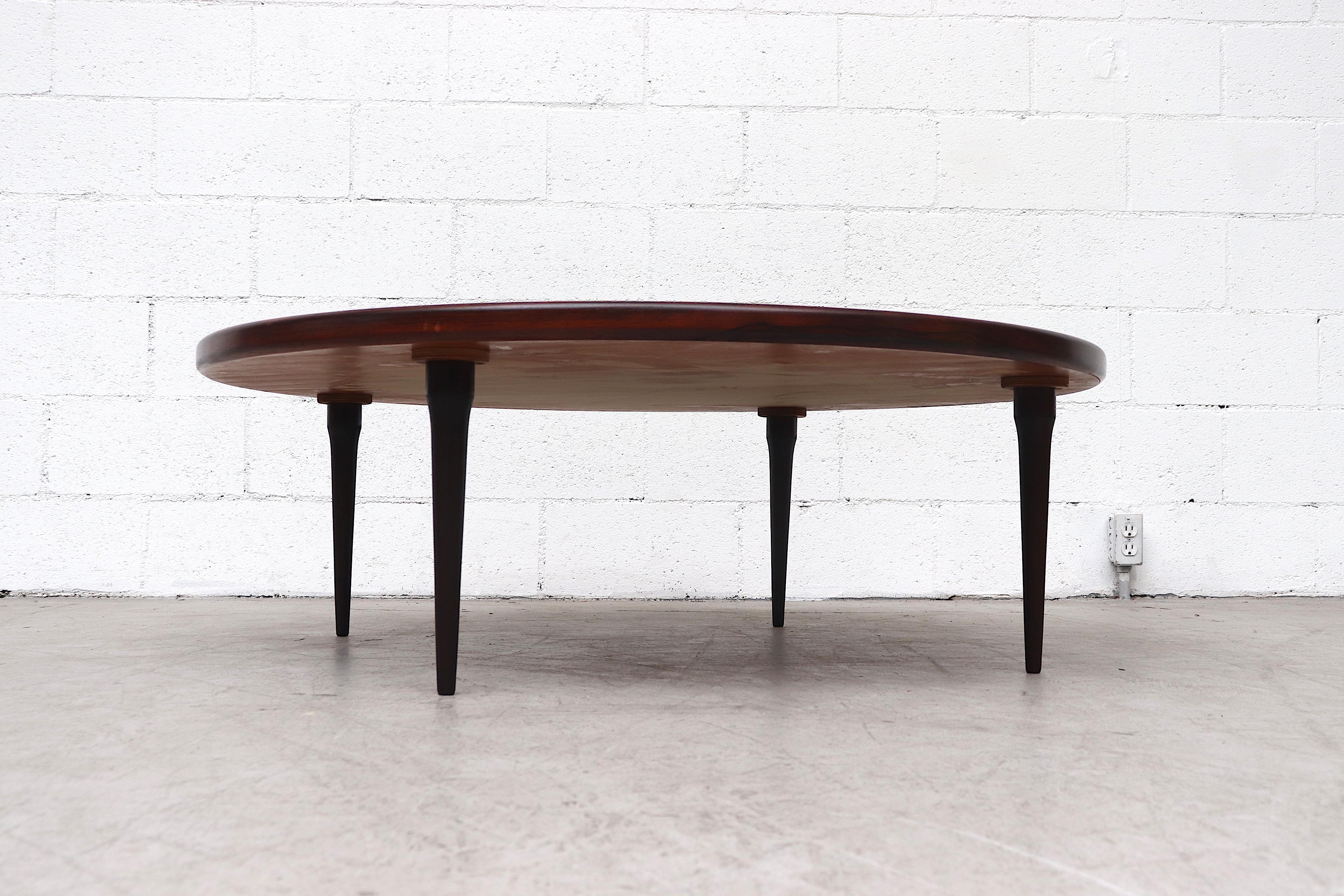 Ole Wanscher Style Large Round Danish Mid-Century Rosewood Coffee Table In Good Condition In Los Angeles, CA