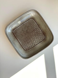 Grand plat danois moderne en céramique grise pour Søholm, années 1960