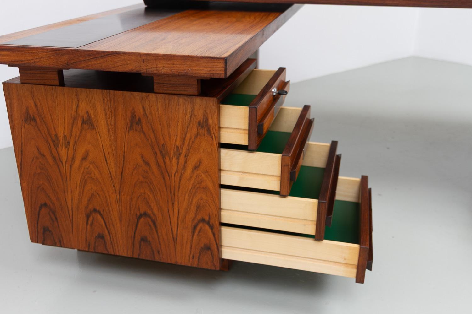 Large Danish Modern L-shaped Rosewood and Steel Desk with Sideboard, 1970s. For Sale 2