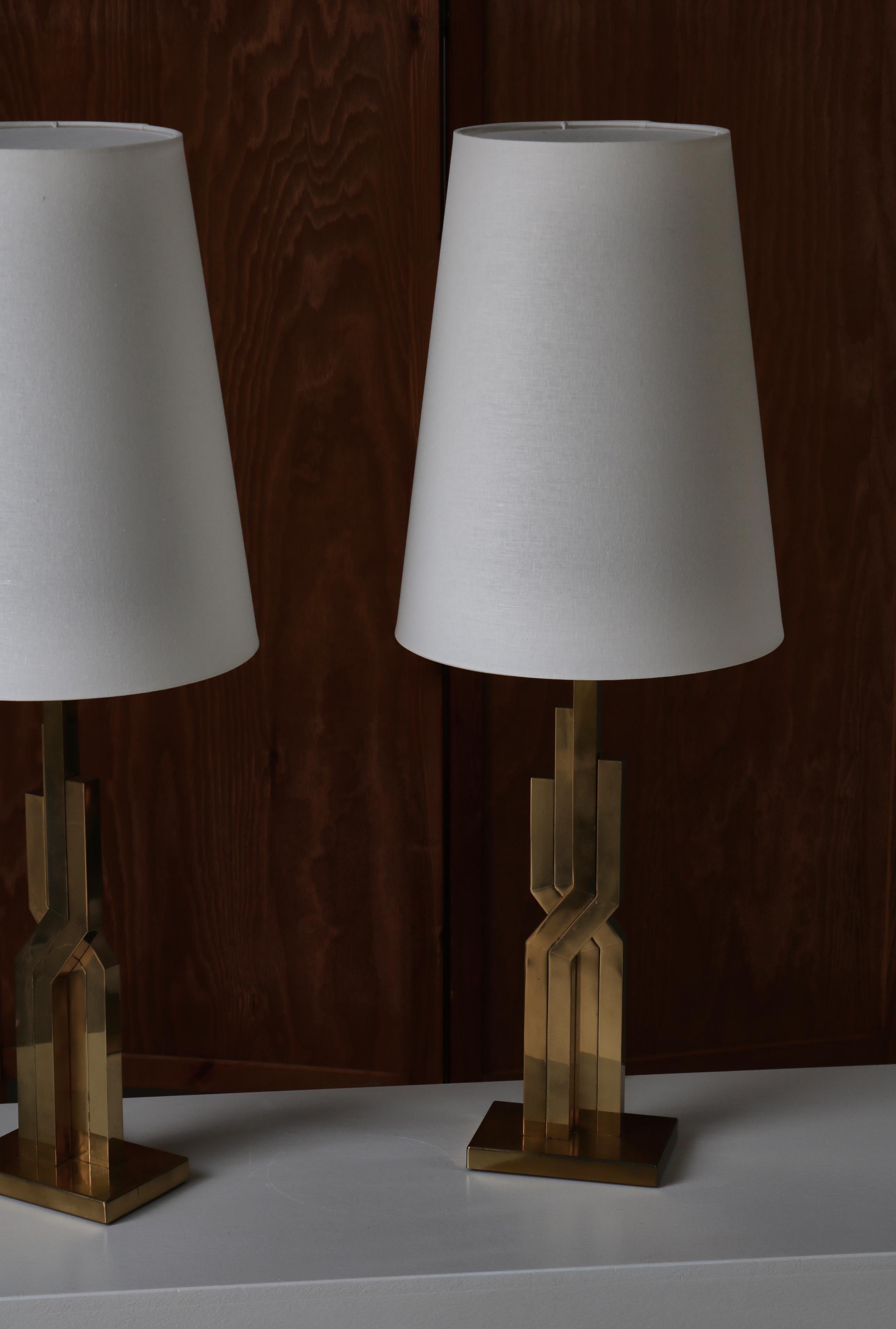 An amazing set of large table lamps model 