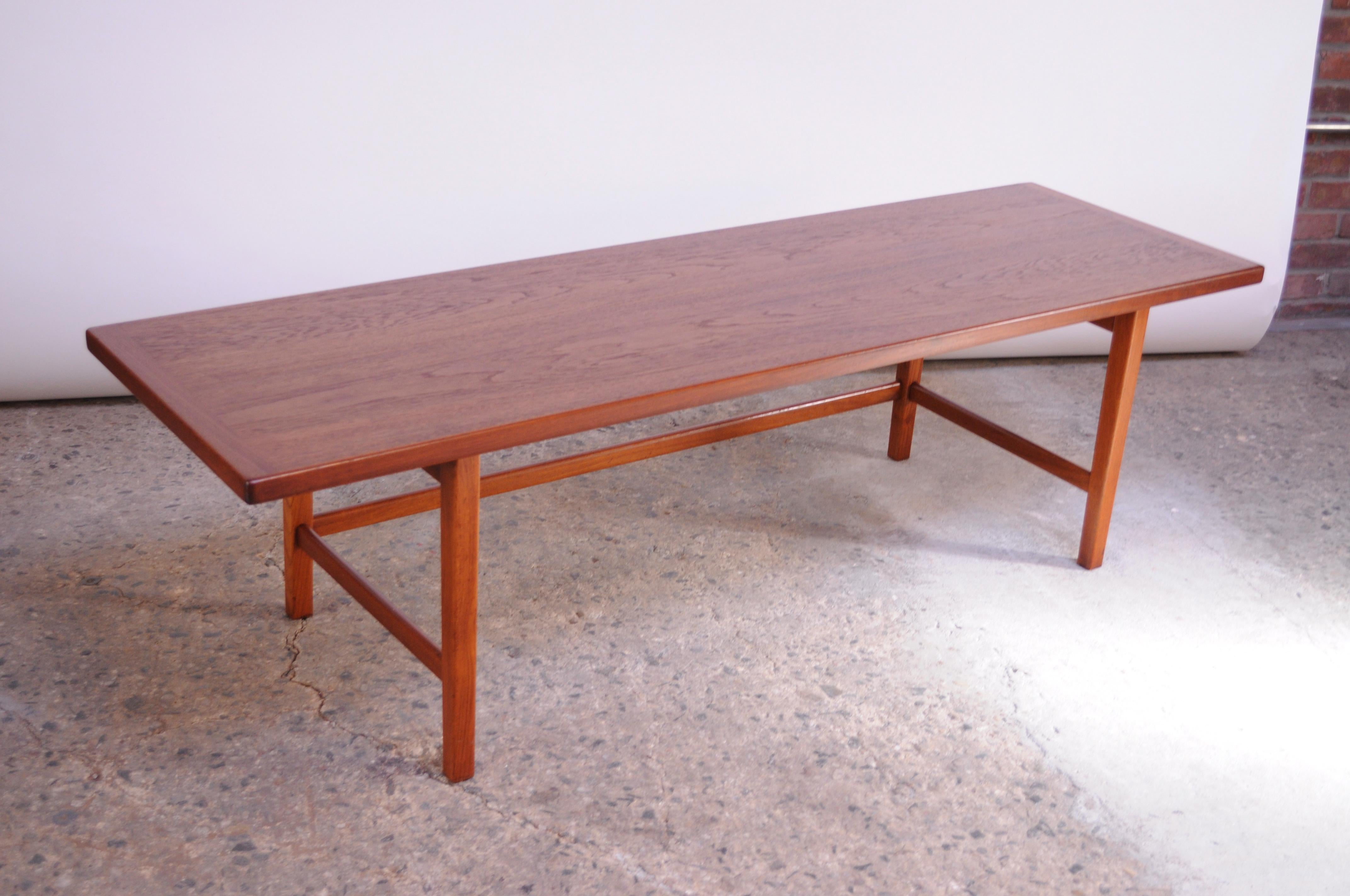 Large Danish Modern Teak Coffee Table / Bench In Good Condition In Brooklyn, NY