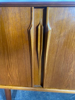 Gran credenza danesa moderna de teca de Axel Christensen Odder