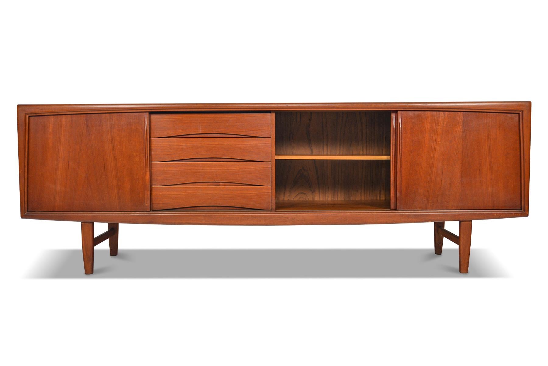 Inglese Large Danish Modern Teak Credenza by Gunni Omann for Axel Christiansen Odder in vendita