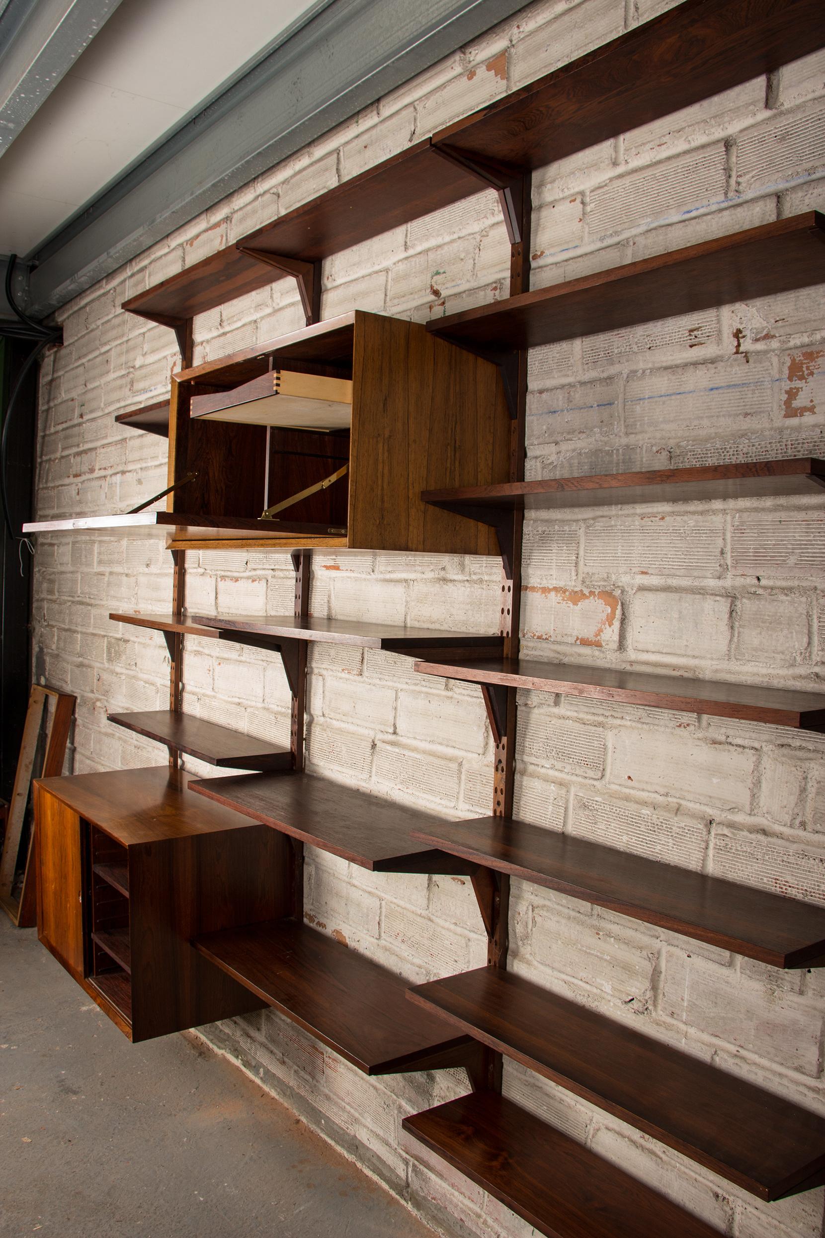 Large Danish modular shelf in Rosewood by Poul Cadovius 1960. 12