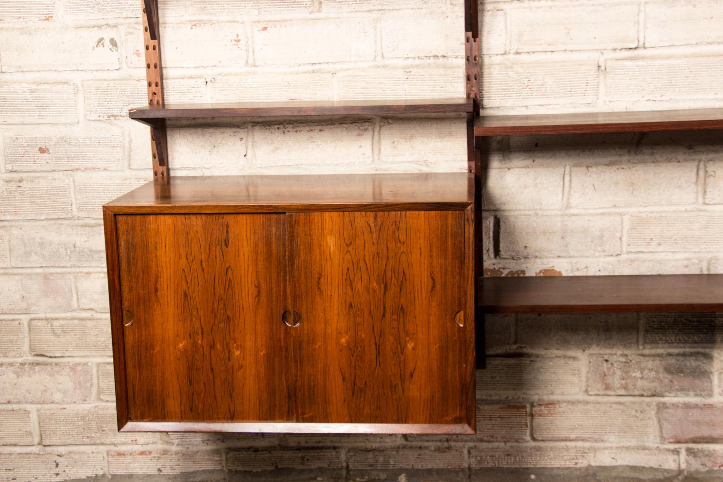 Mid-20th Century Large Danish modular shelf in Rosewood by Poul Cadovius 1960.