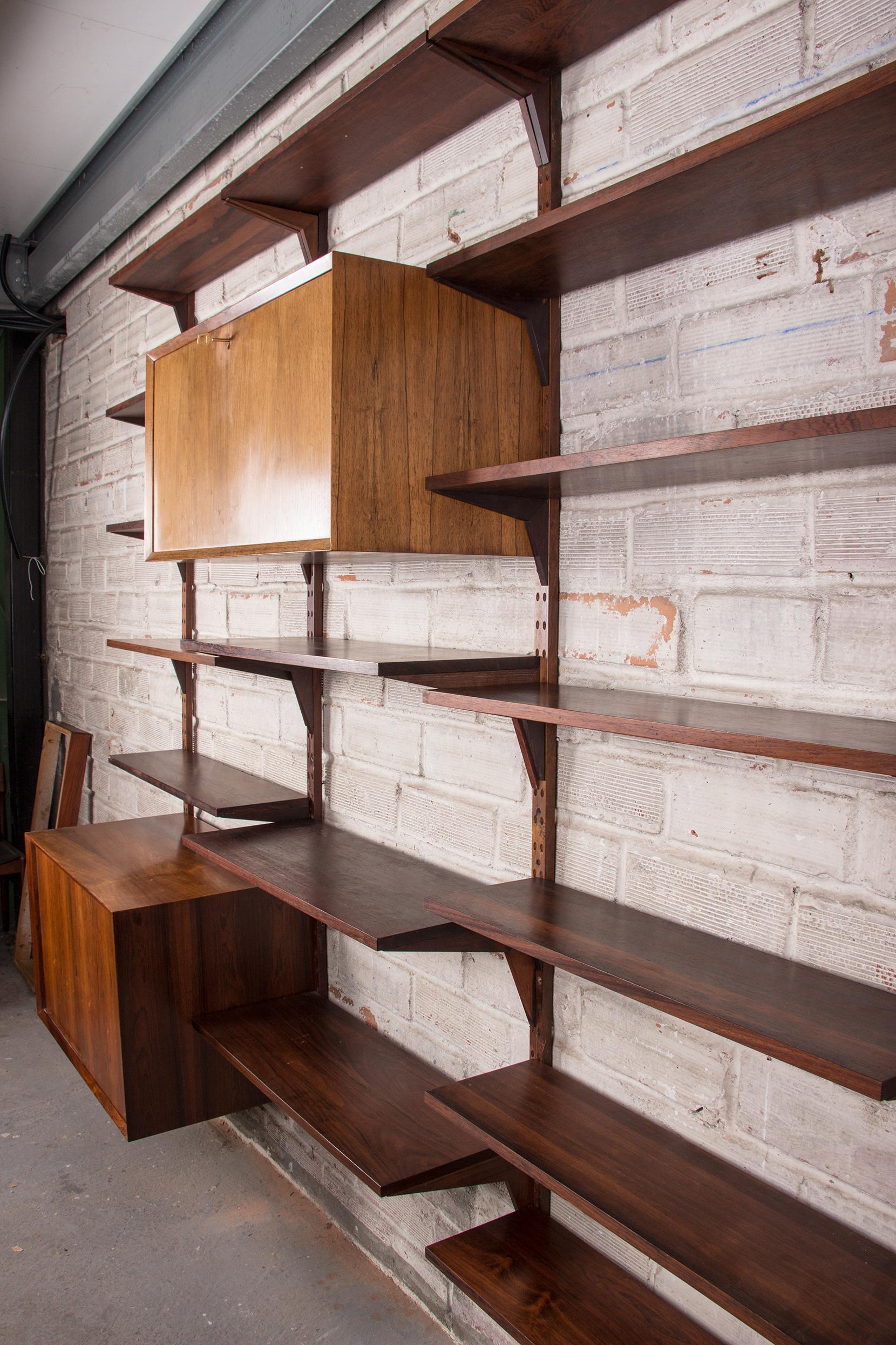 Large Danish modular shelf in Rosewood by Poul Cadovius 1960. 3