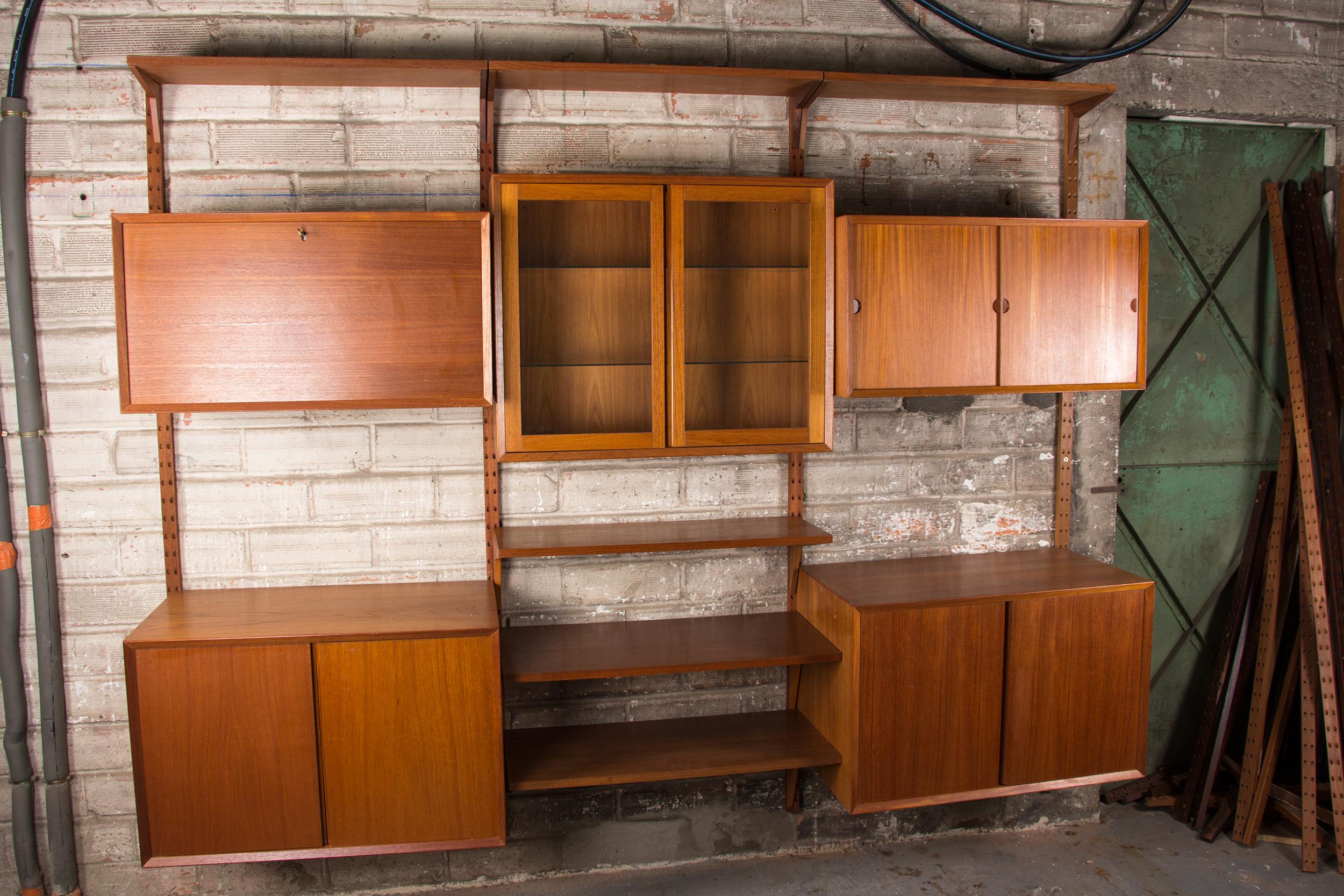 Großes dänisches modulares Regal aus Teakholz von Poul Cadovius, 1960. 11
