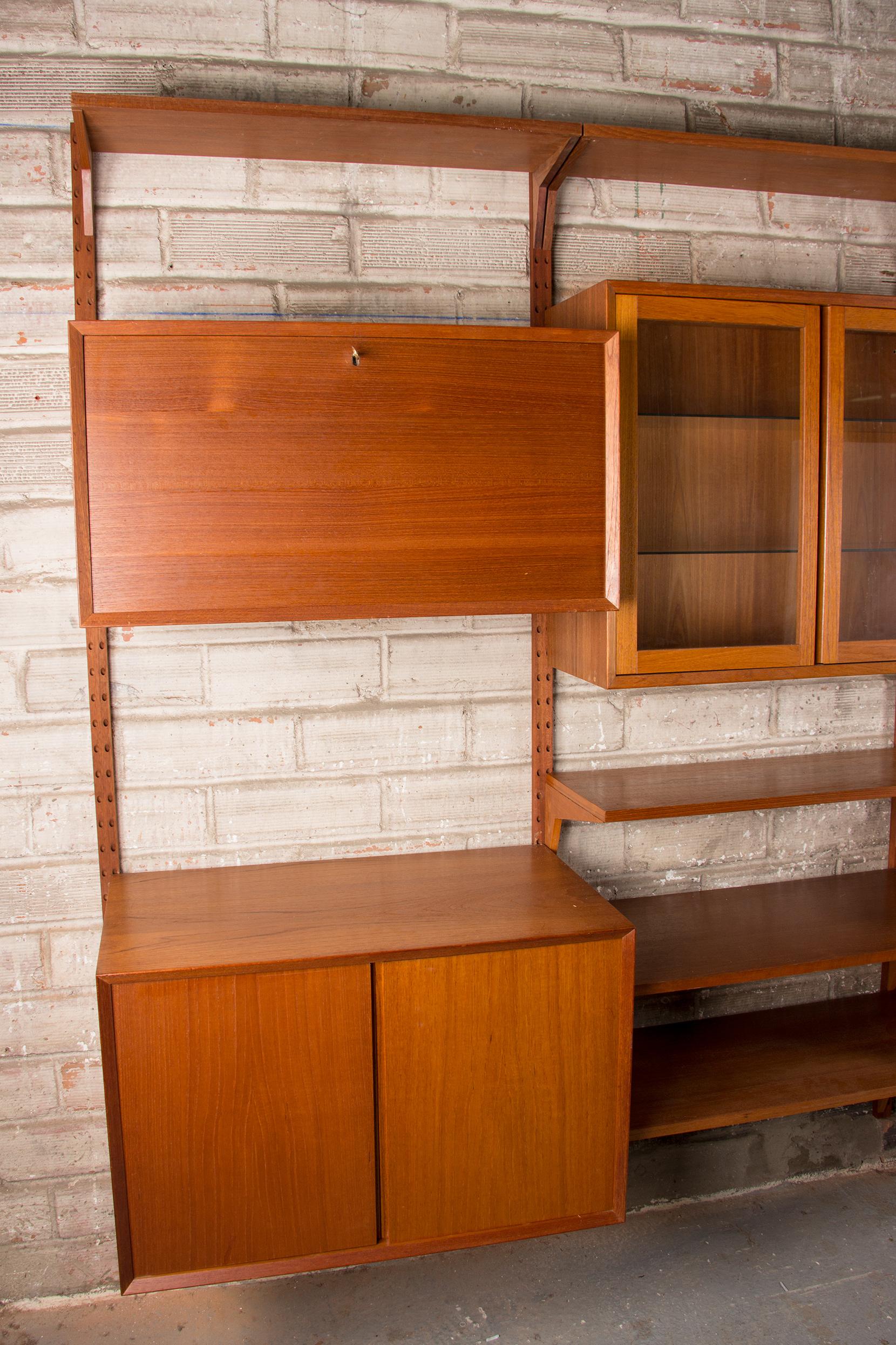 Großes dänisches modulares Regal aus Teakholz von Poul Cadovius, 1960. 12