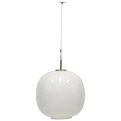 Grand pendentif danois en opaline Radiohus de Vilhelm Lauritzen pour Louis Poulsen