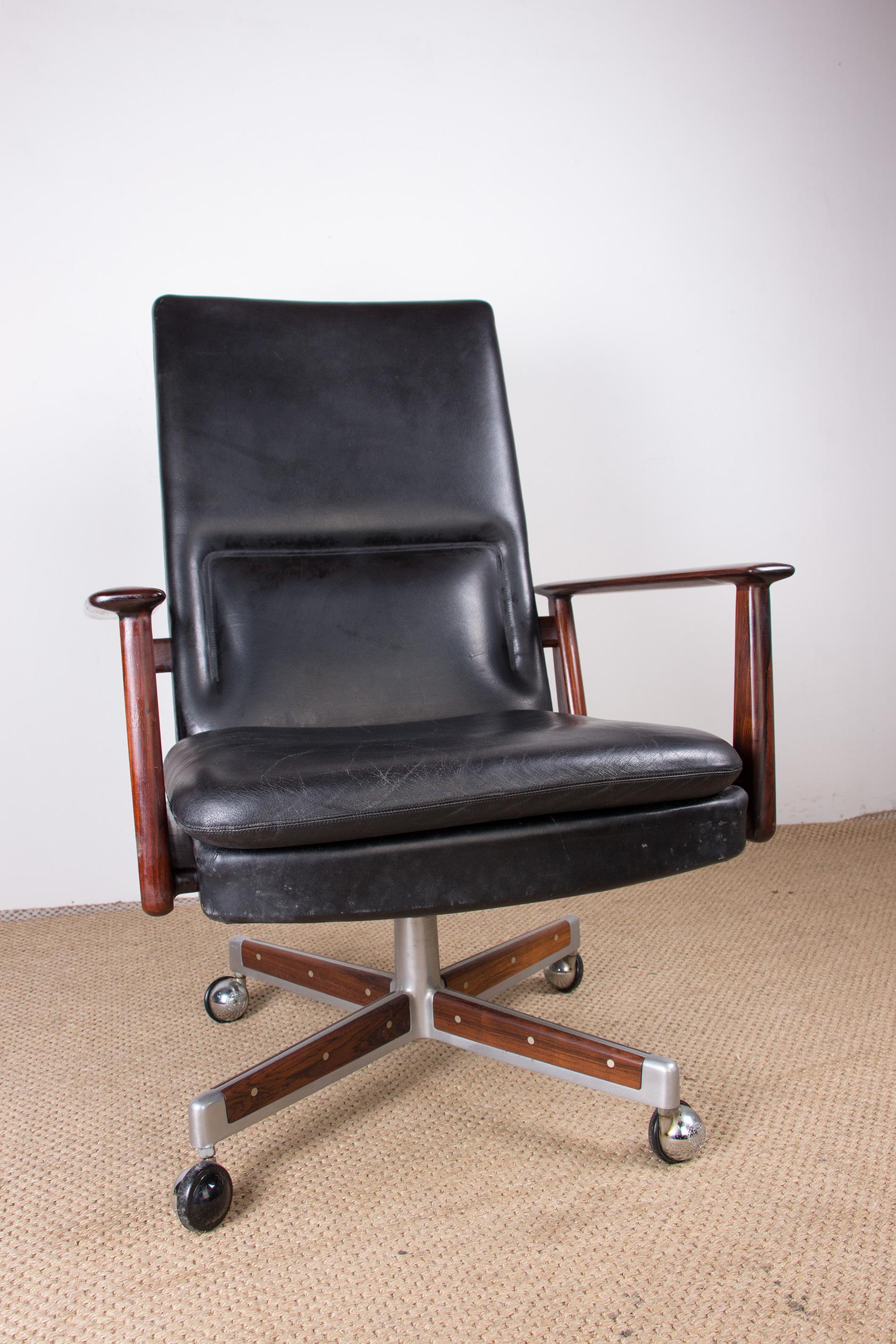 Large Danish Rio Rosewood & Leather Model 419 Desk Chair by Arne Vodder Sibast 4
