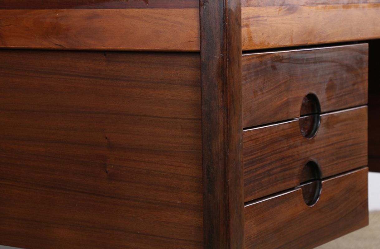 Large Danish Rosewood Executive Desk by Christian Linneberg 1960. For Sale 6
