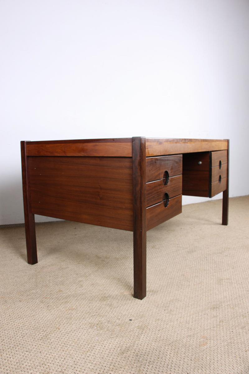 Large Danish Rosewood Executive Desk by Christian Linneberg 1960. For Sale 7