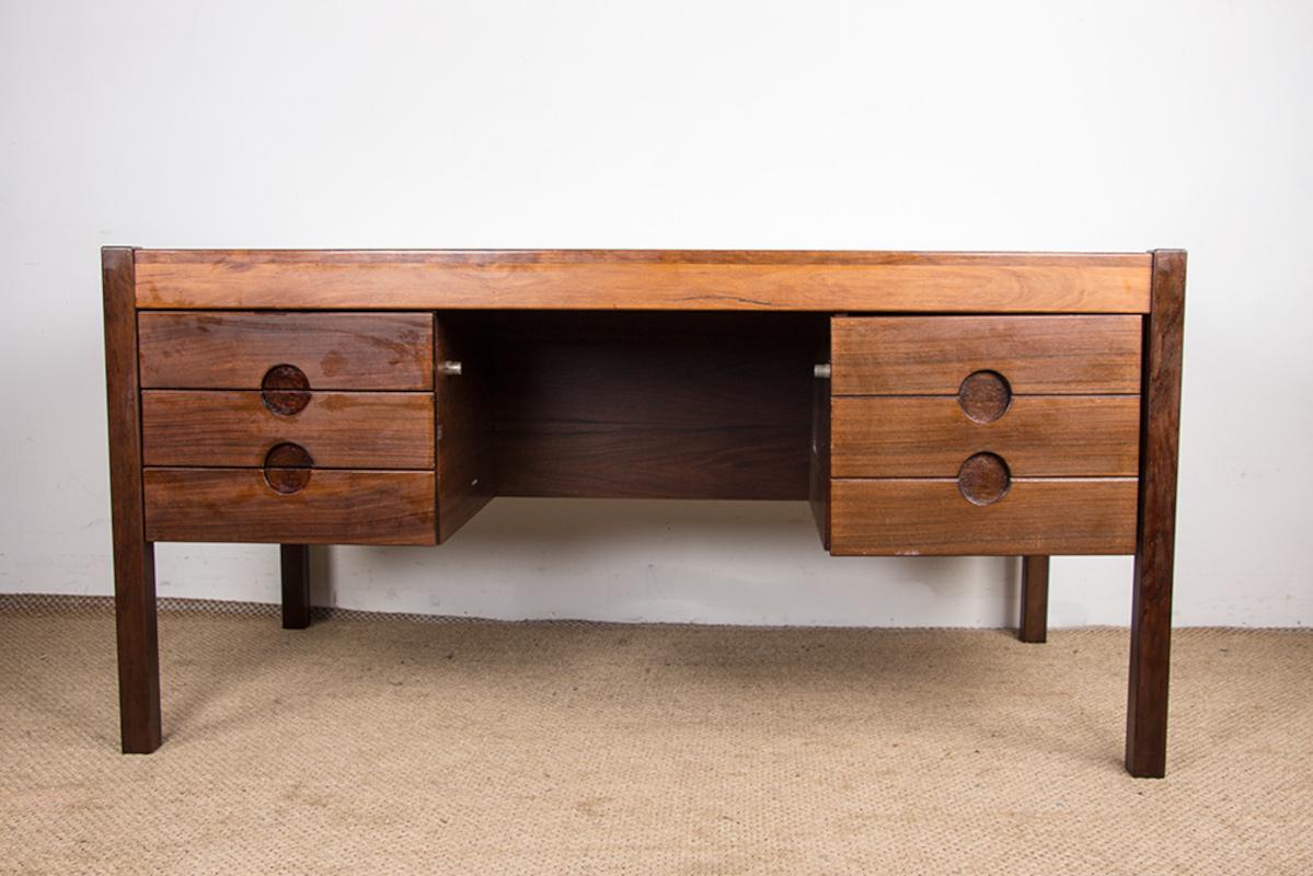 Mid-20th Century Large Danish Rosewood Executive Desk by Christian Linneberg 1960. For Sale