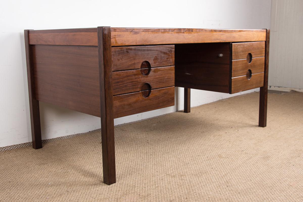 Large Danish Rosewood Executive Desk by Christian Linneberg 1960. For Sale 3