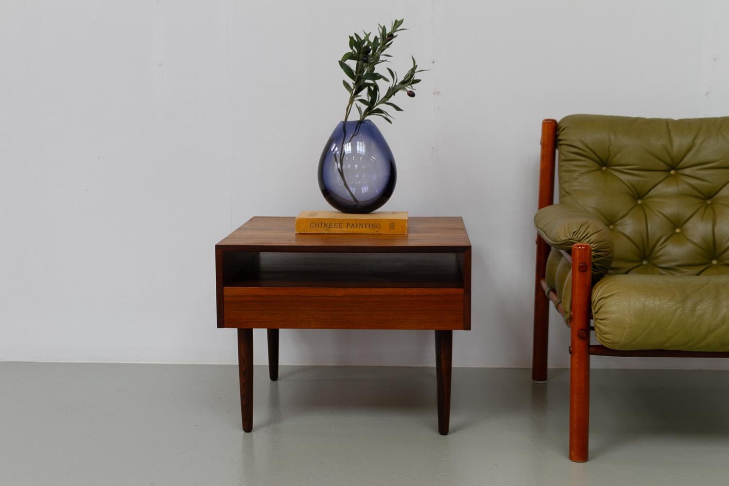 Grand vase goutte danois bleu saphir de Per Lütken pour Holmegaard, années 1960. en vente 8