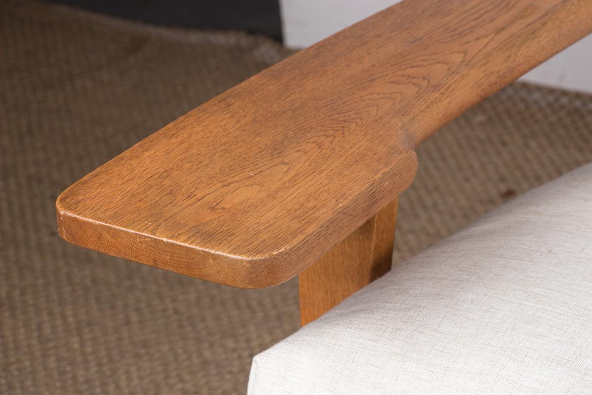 Large Danish Sofa, solid oak and fabric, model GE375 by Hans Wegner/Getama 1960. For Sale 2