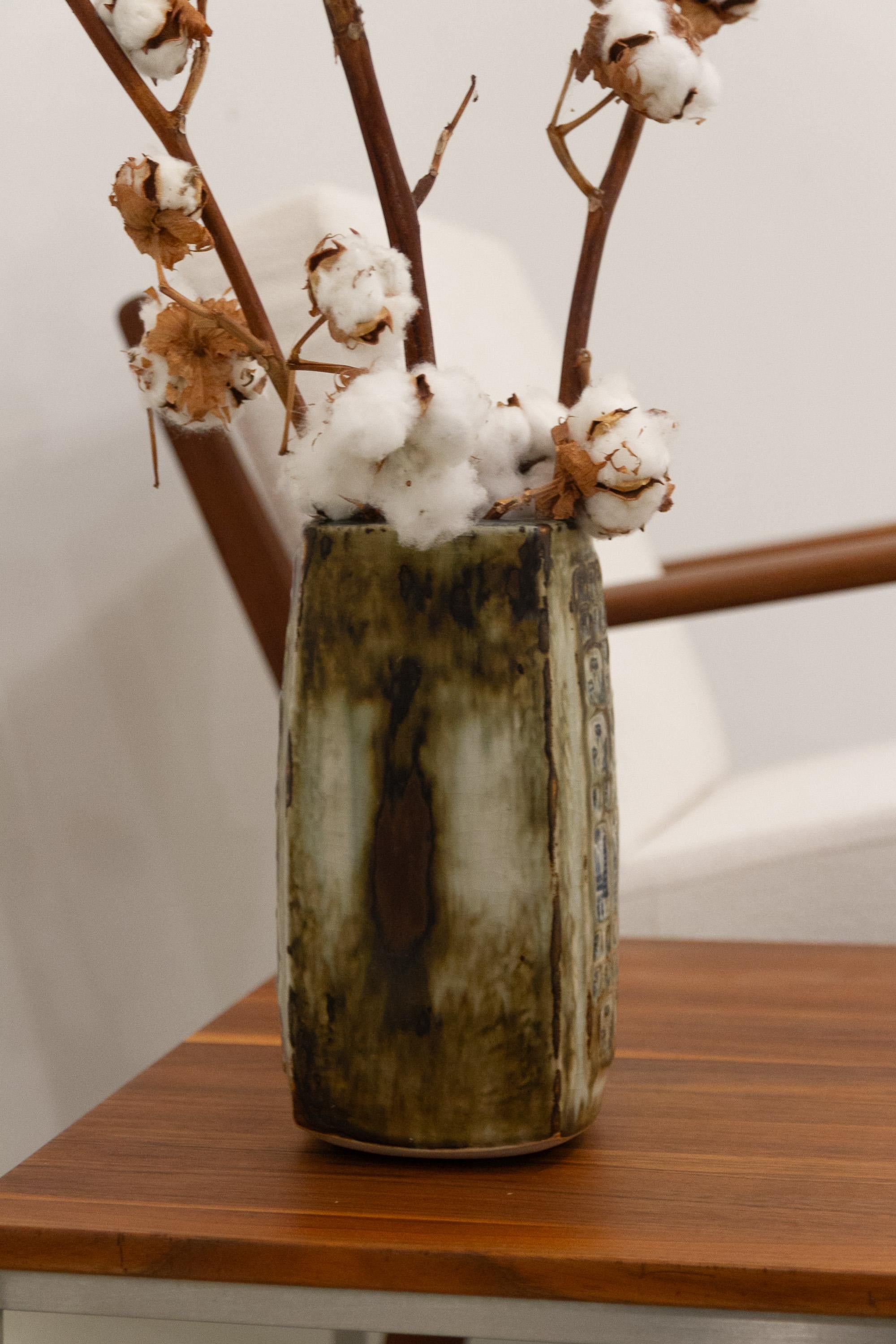 Grande vaso danese in gres di Jørgen Mogensen per Royal Copenhagen, anni Settanta. In condizioni buone in vendita a Asaa, DK