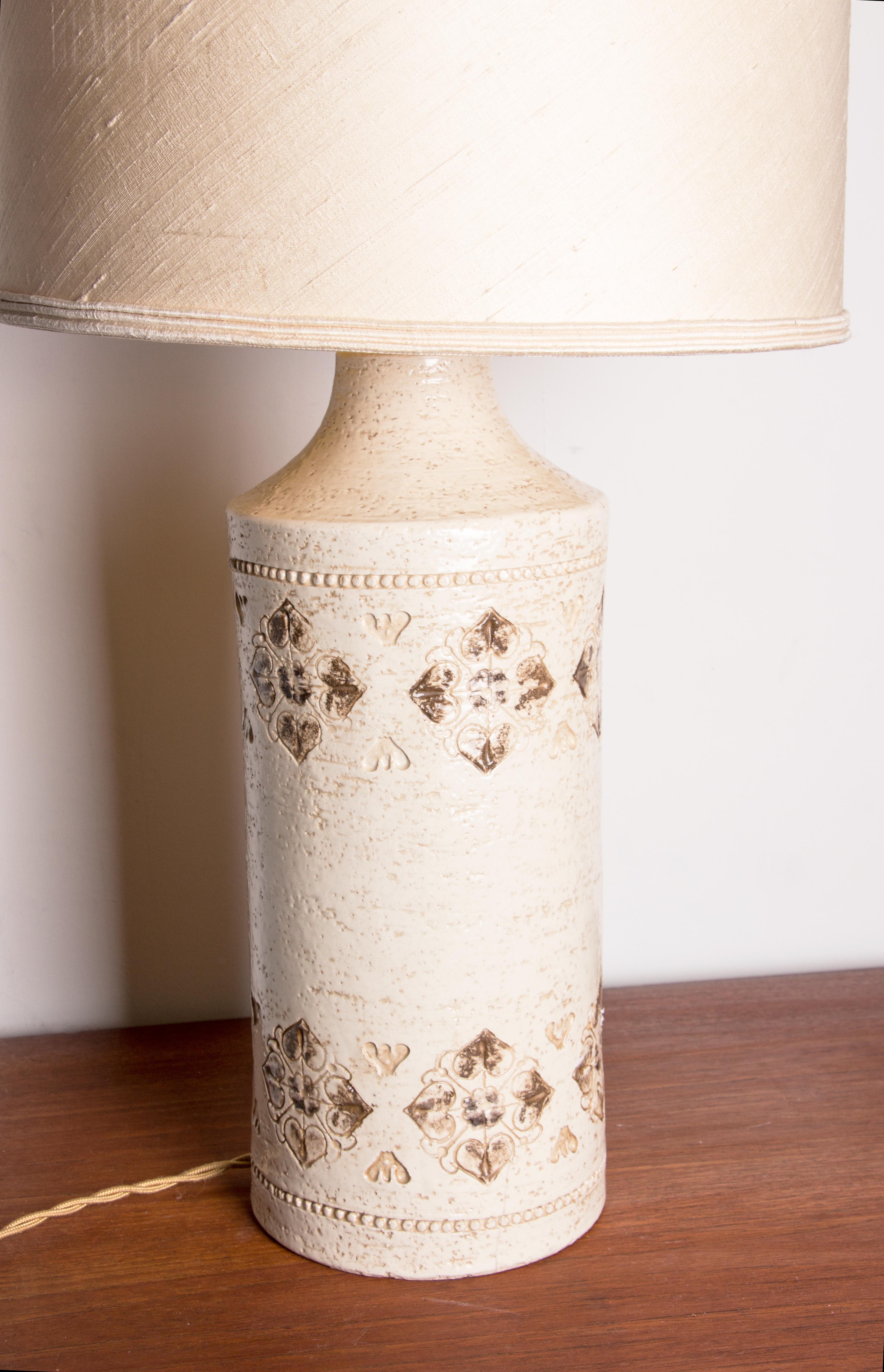 Large Danish table lamp in beige enamelled stoneware by Bitossi for Bergboms 196 For Sale 3