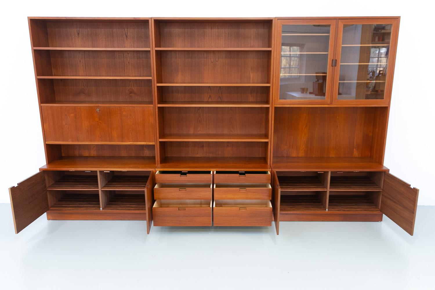 Gran librería danesa de teca de Sejling Skabe, década de 1960. Moderno de mediados de siglo